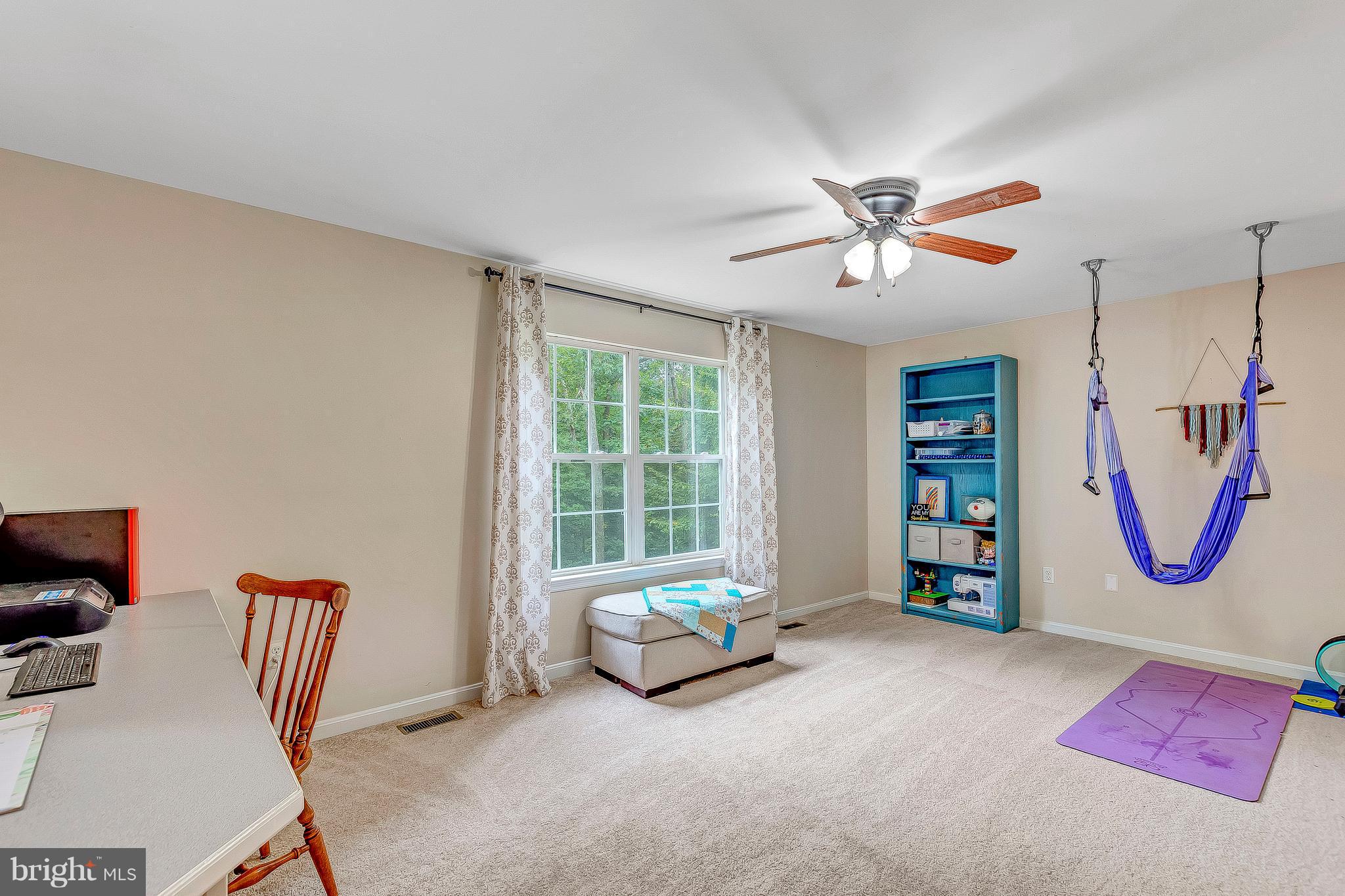 LONG BEACH HILLS - Residential