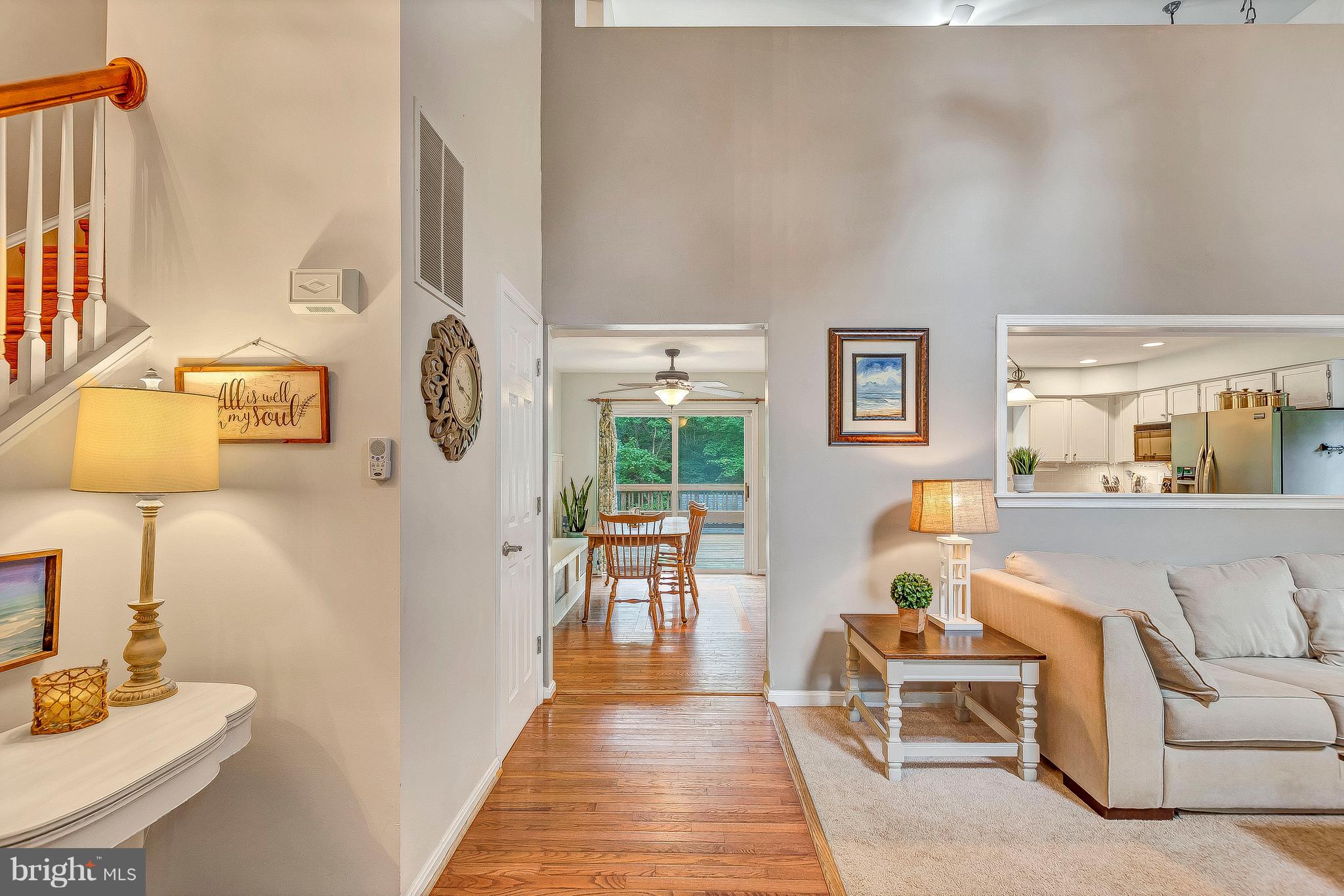 LONG BEACH HILLS - Residential