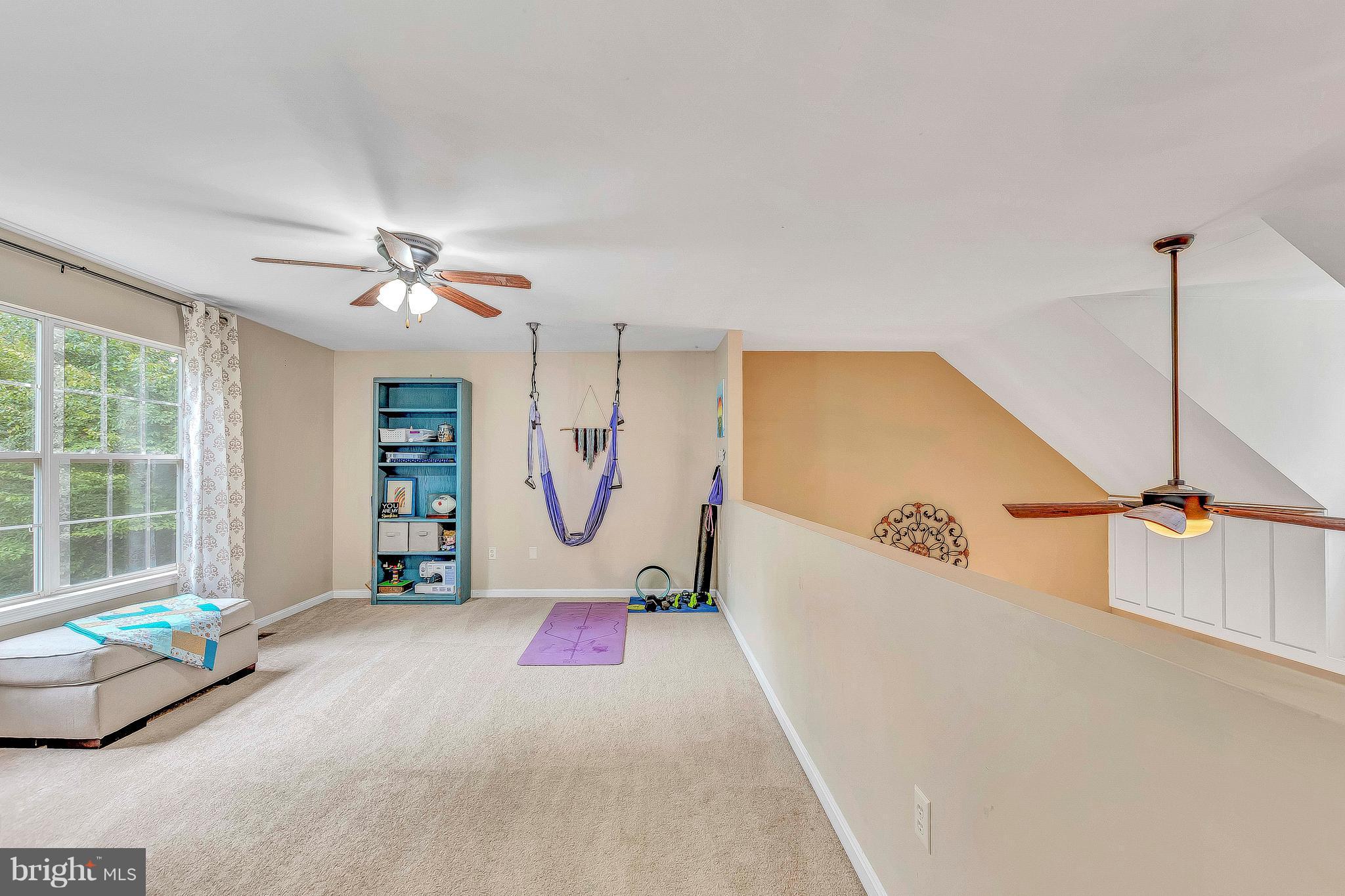 LONG BEACH HILLS - Residential