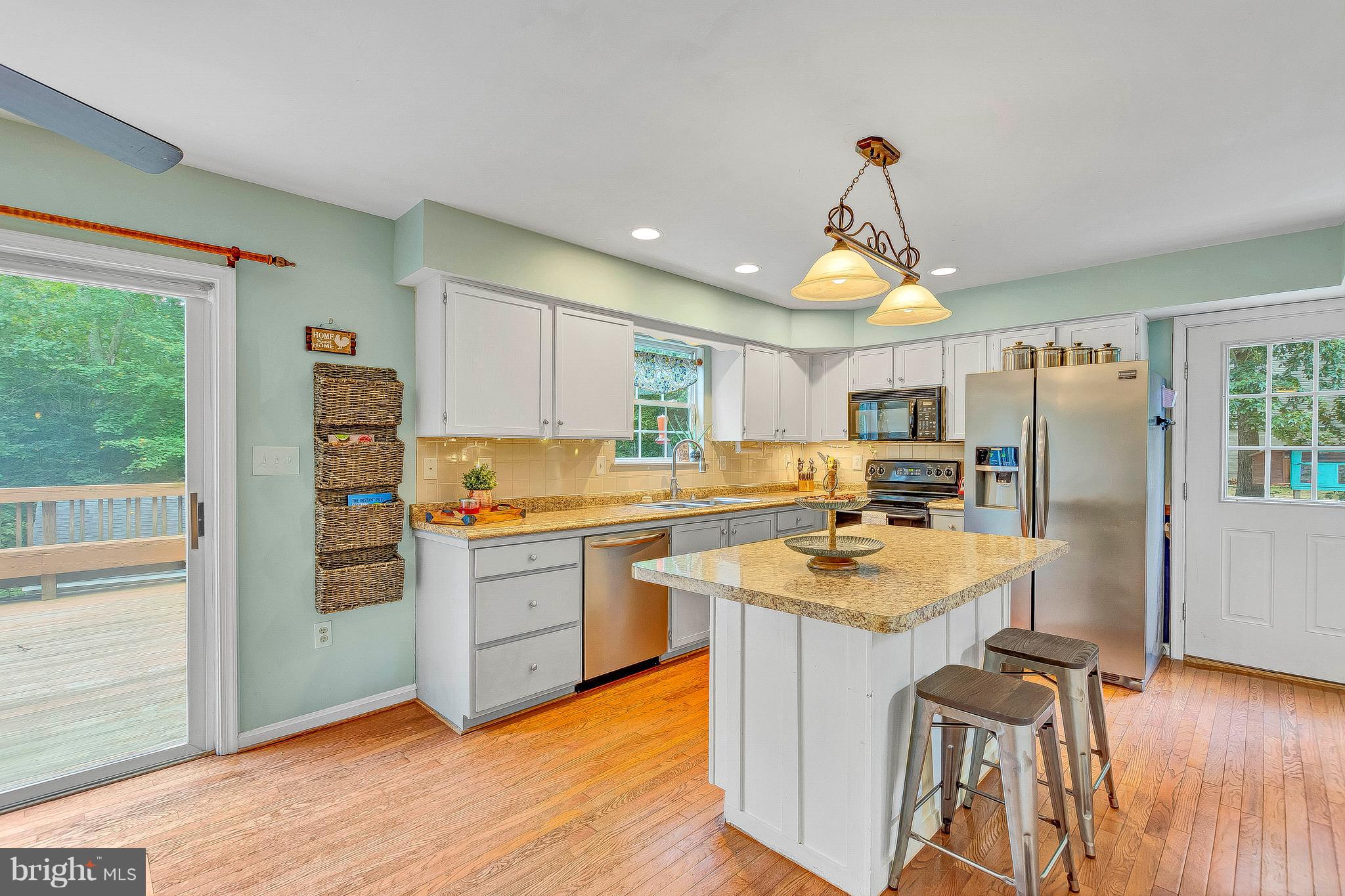 LONG BEACH HILLS - Residential