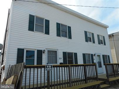 Prime waterfront-area Duplex,  located directly across from the Havre de Grace Waterfront and newly renovated Jean Roberts Park.  This is two units, each with 3-bedroom, 2-bath ,  within walking distance to downtown, trails, and waterfront dining.  Features include wall-to-wall carpeting and updated bathrooms. Perfect for an income-producing investment or renovation.   Endless possibilities in a highly sought-after location