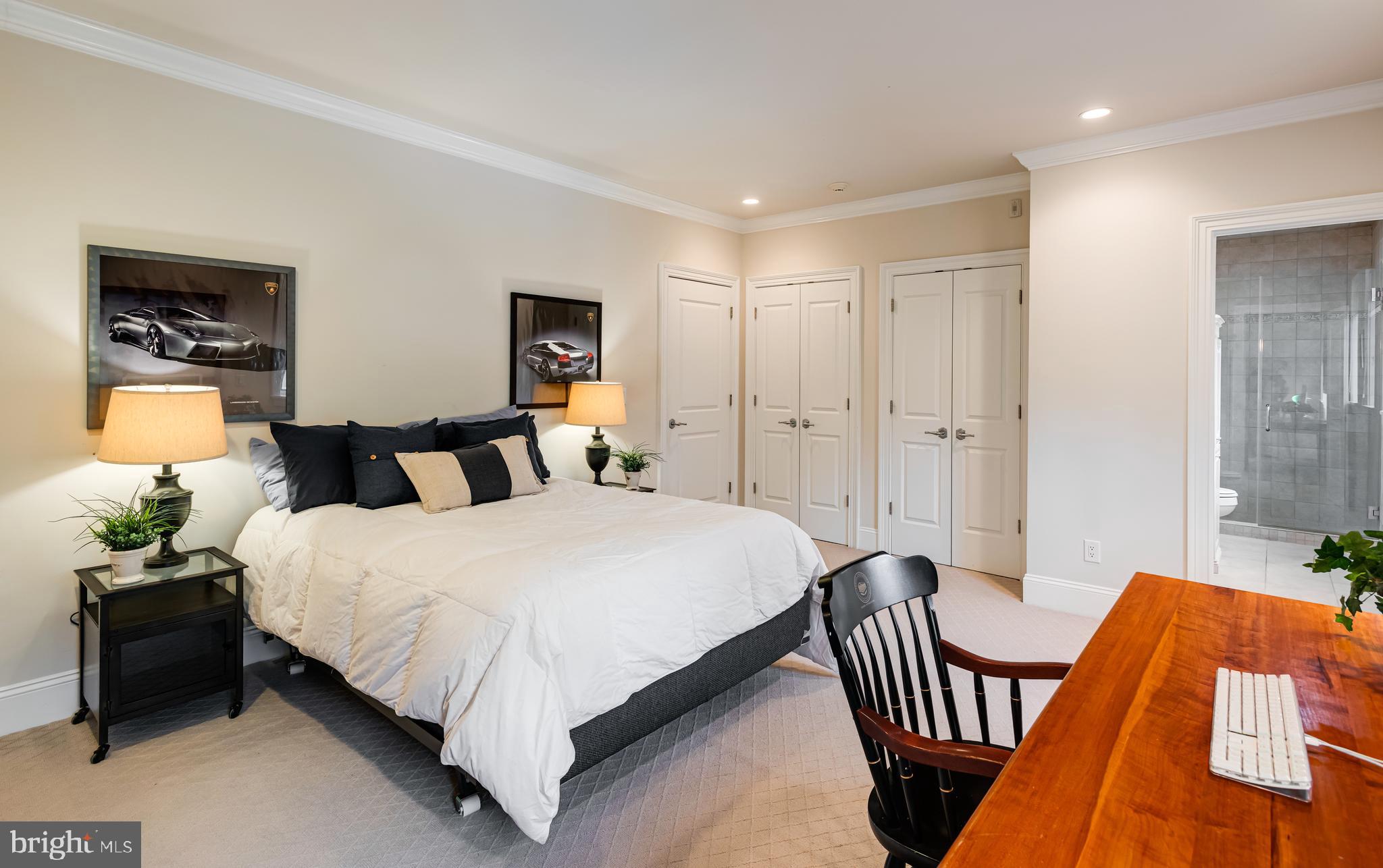 BRYN MAWR - Residential