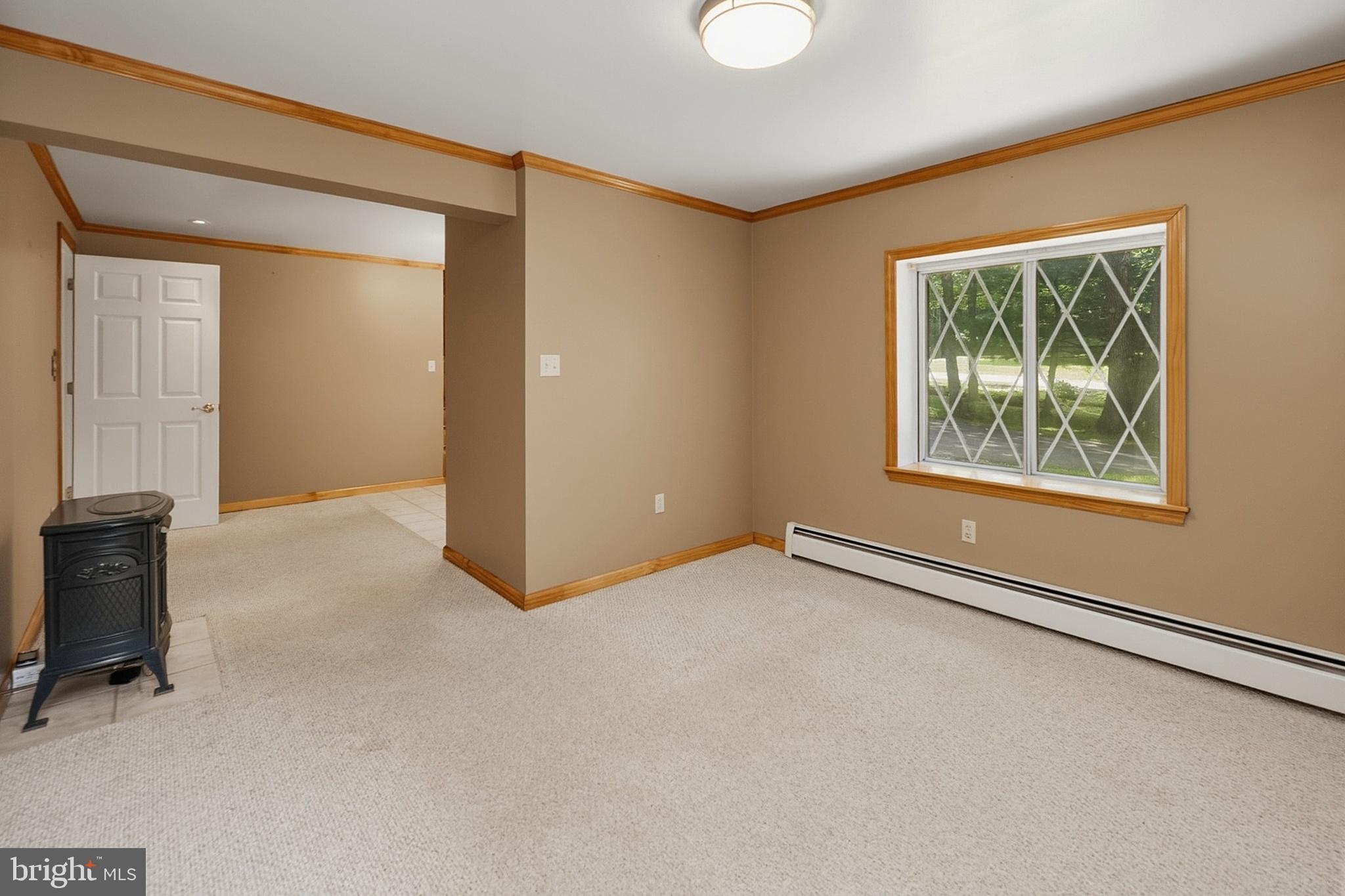 COUNTRY CLUB ACRES - Residential