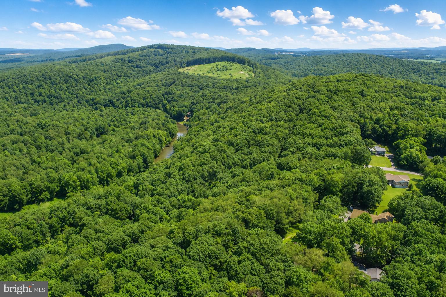 COUNTRY CLUB ACRES - Residential