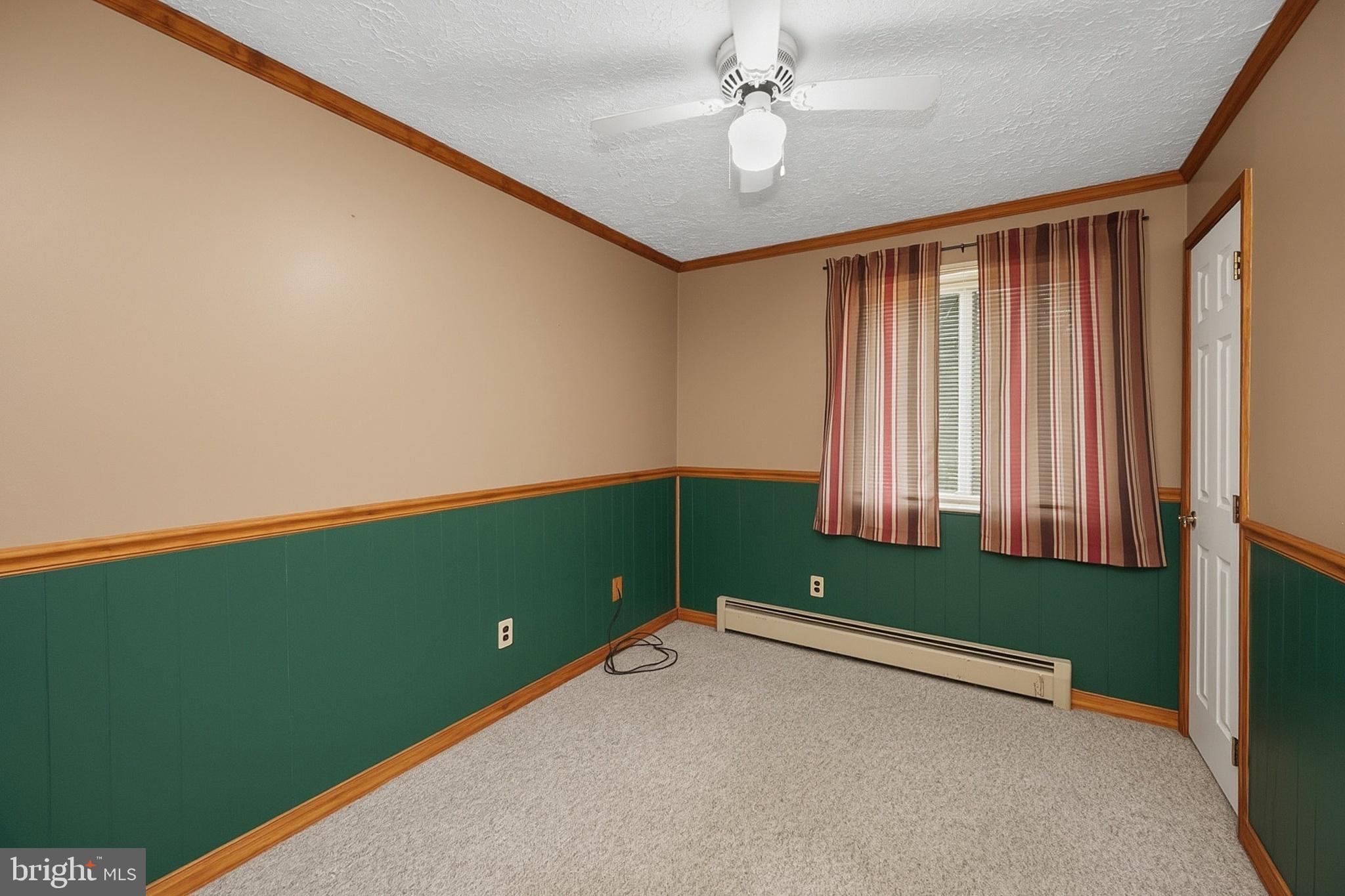 COUNTRY CLUB ACRES - Residential