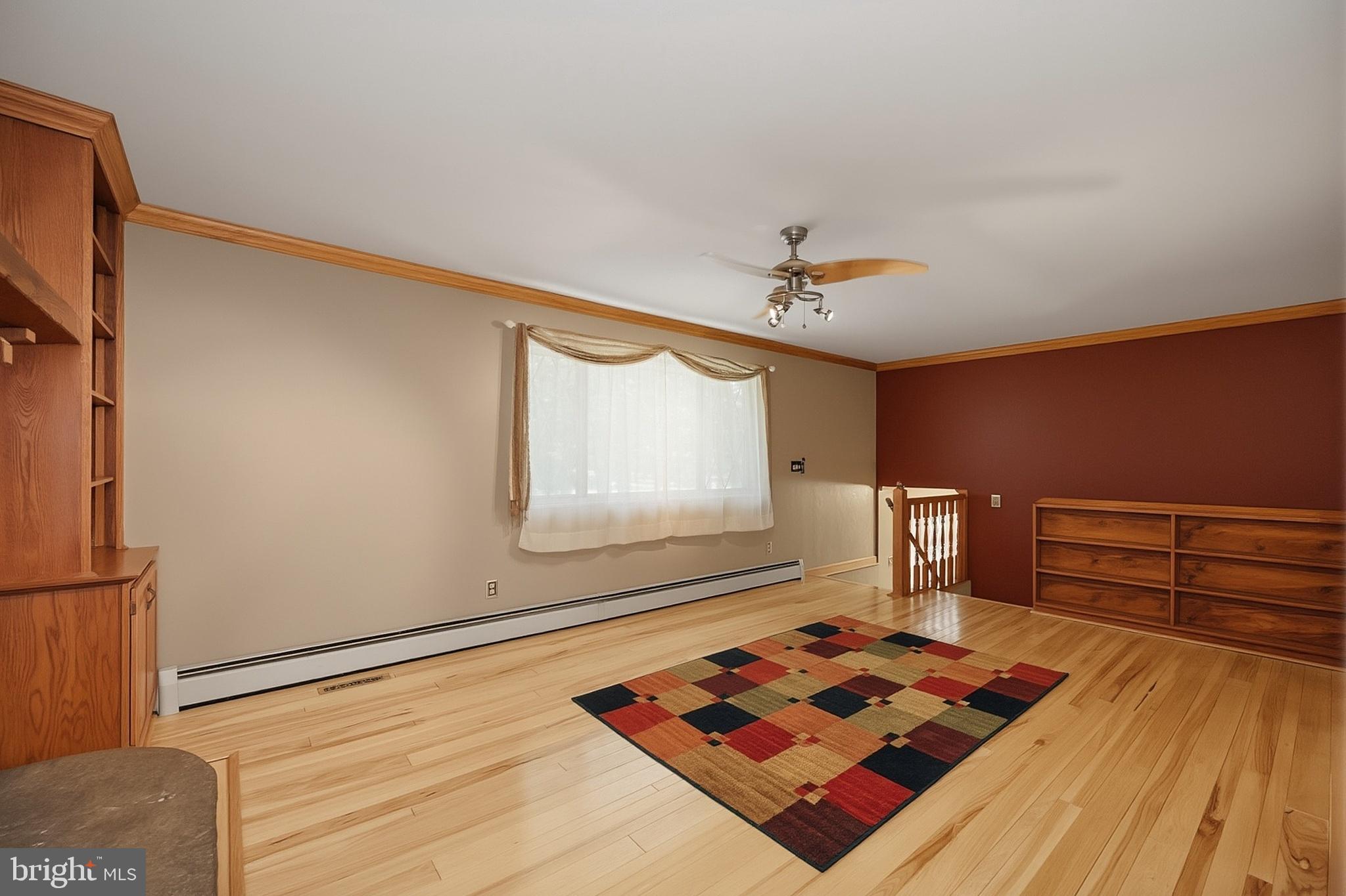 COUNTRY CLUB ACRES - Residential