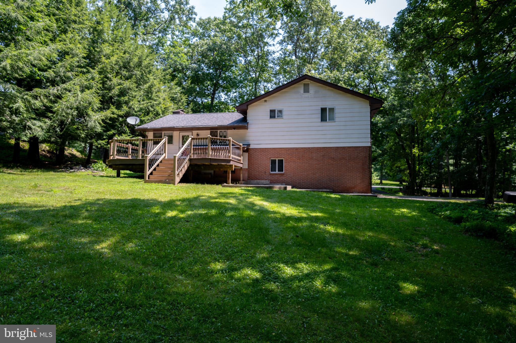COUNTRY CLUB ACRES - Residential
