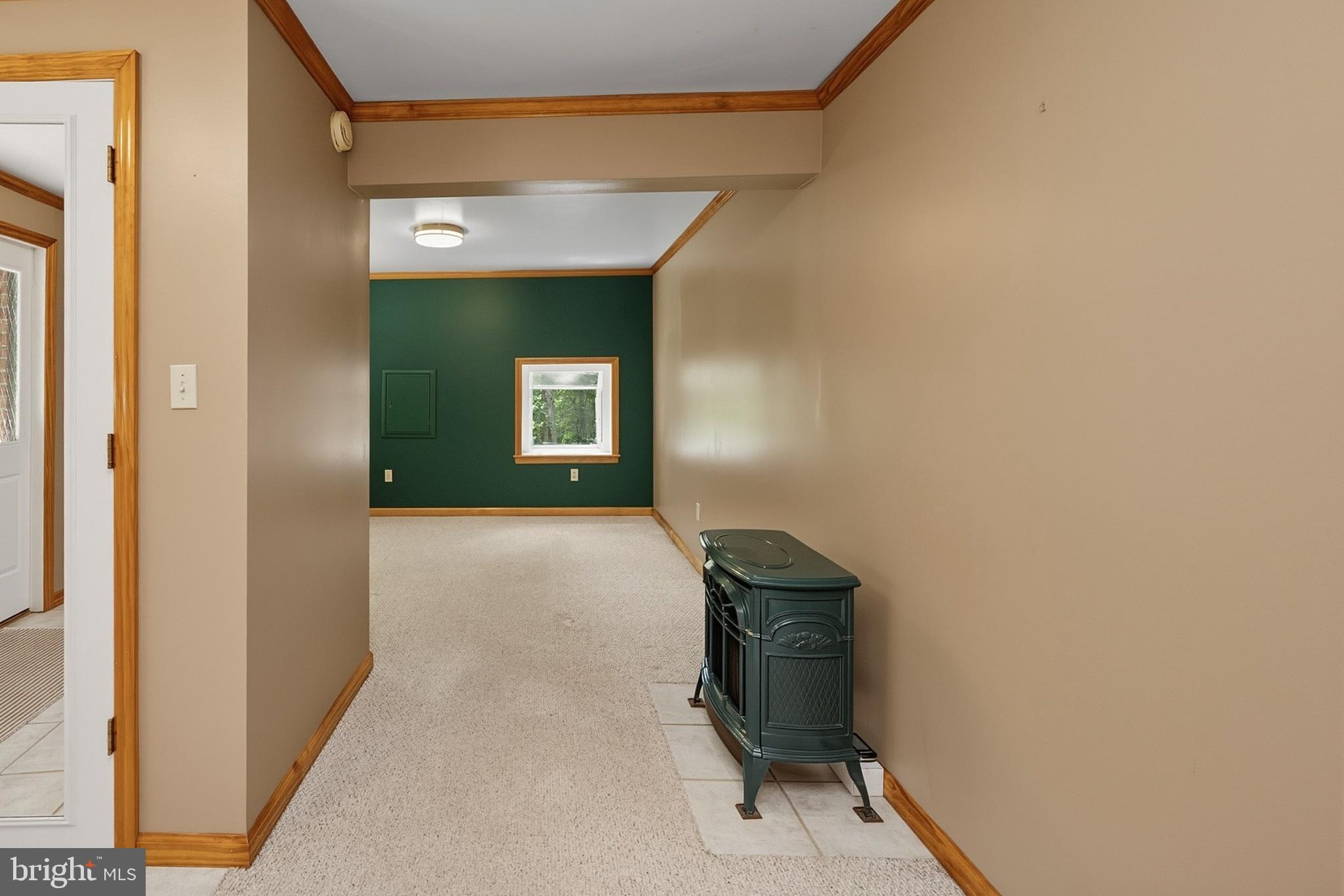 COUNTRY CLUB ACRES - Residential