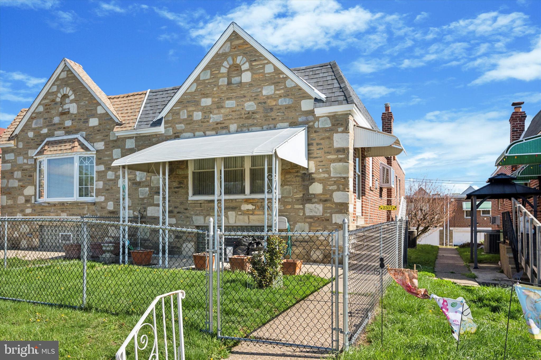 CASTOR GARDENS - Residential