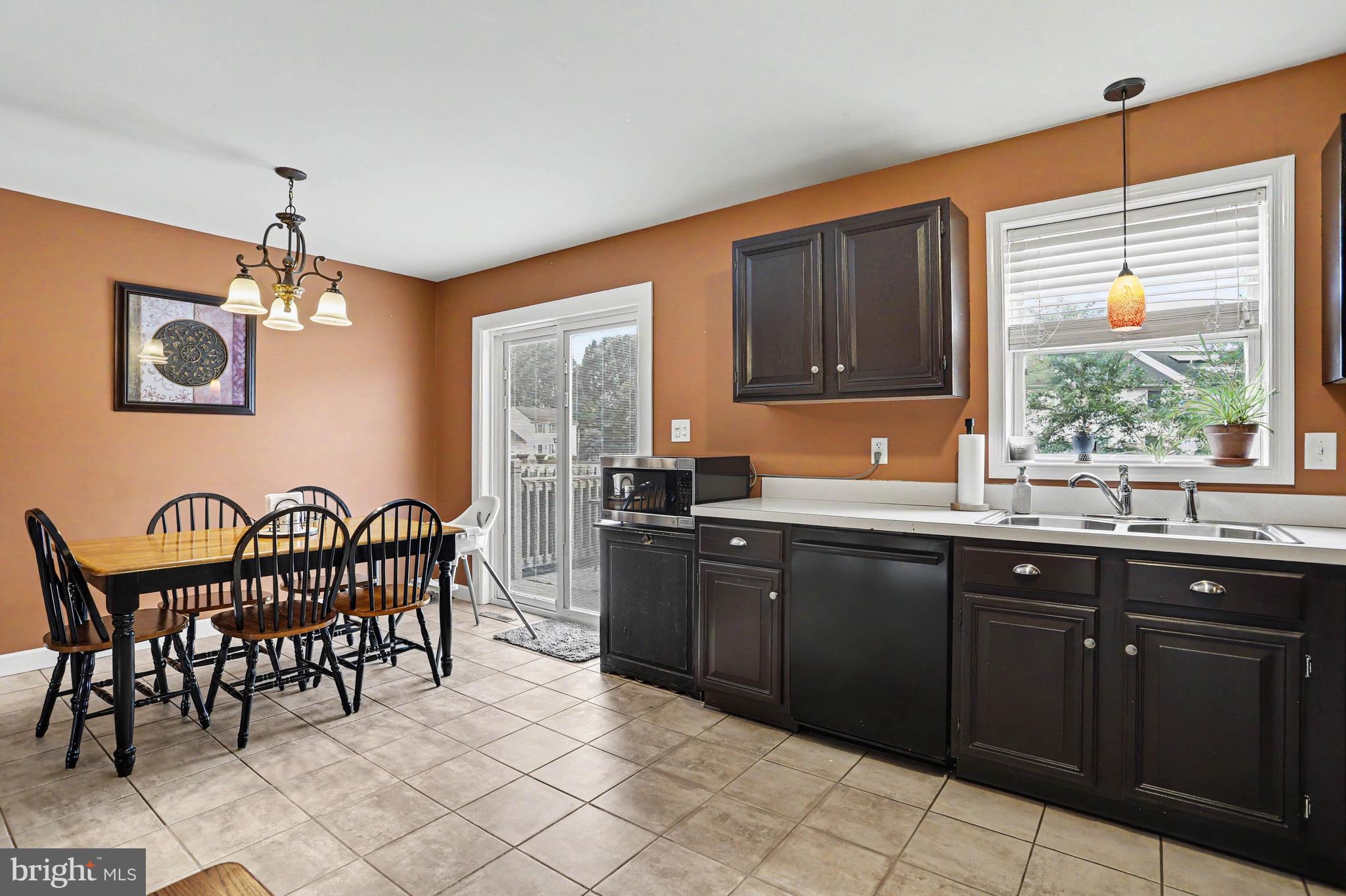 FOXCHASE - Residential