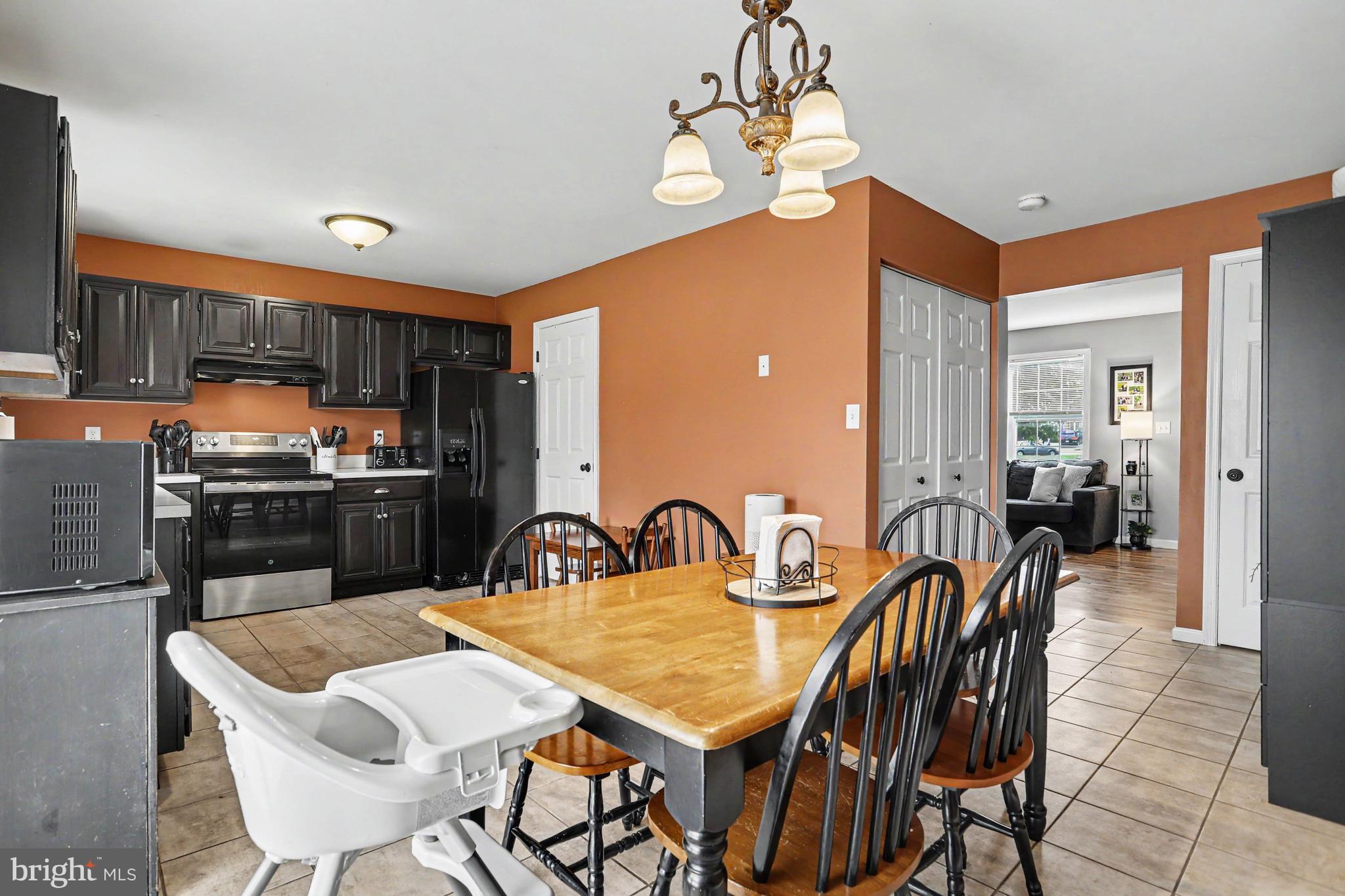 FOXCHASE - Residential