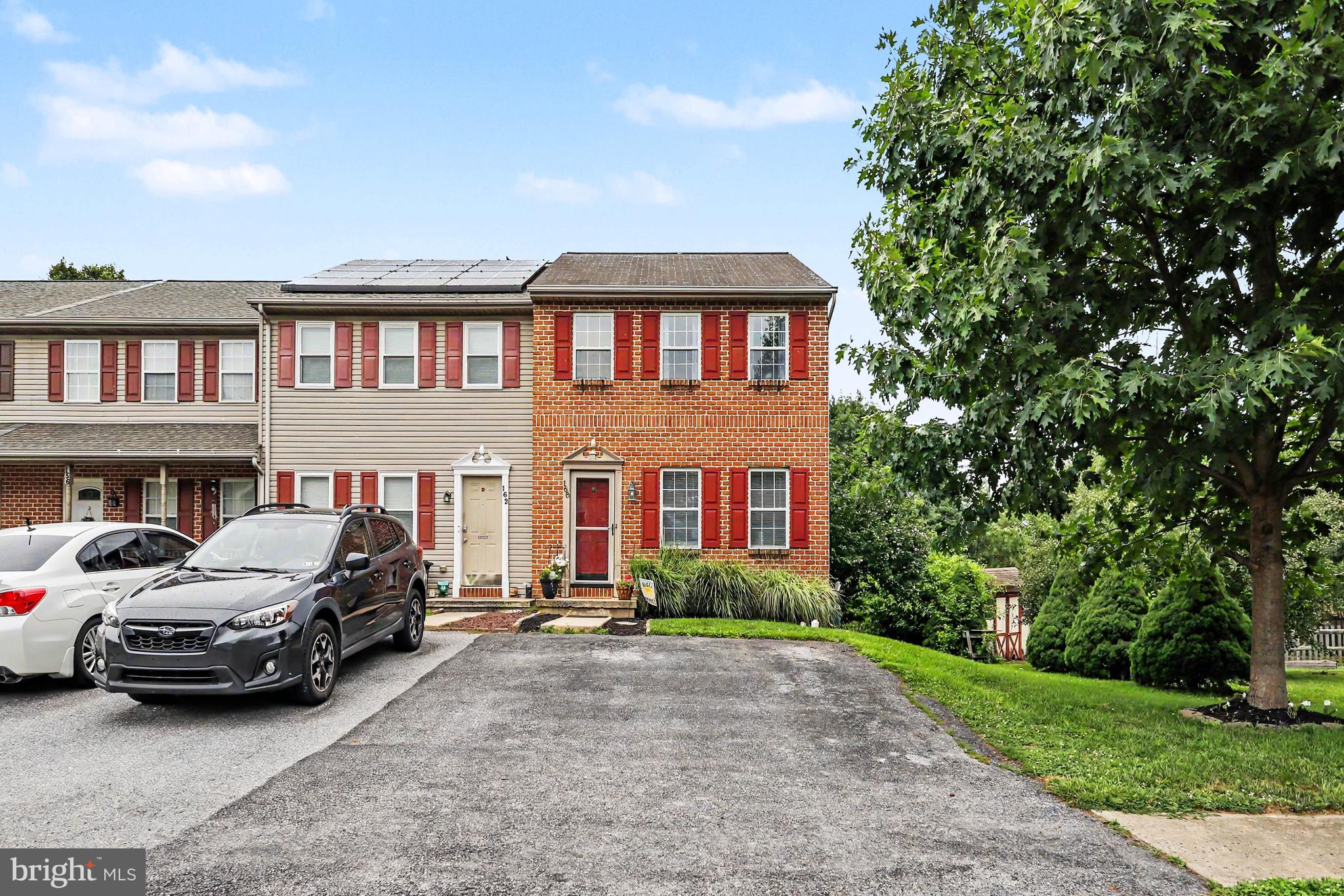FOXCHASE - Residential