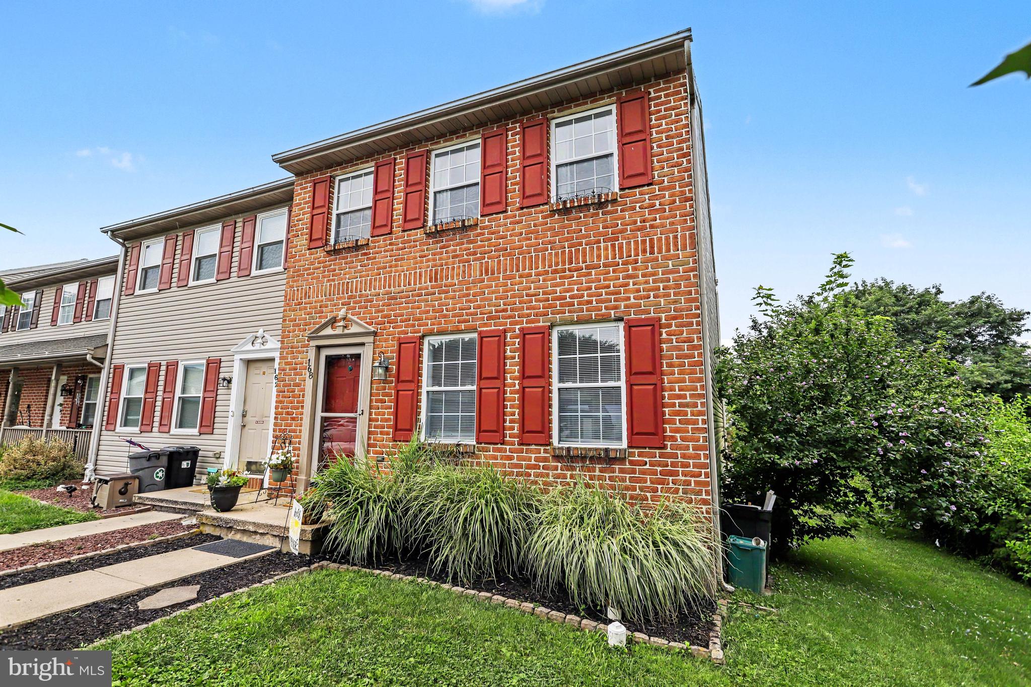 FOXCHASE - Residential