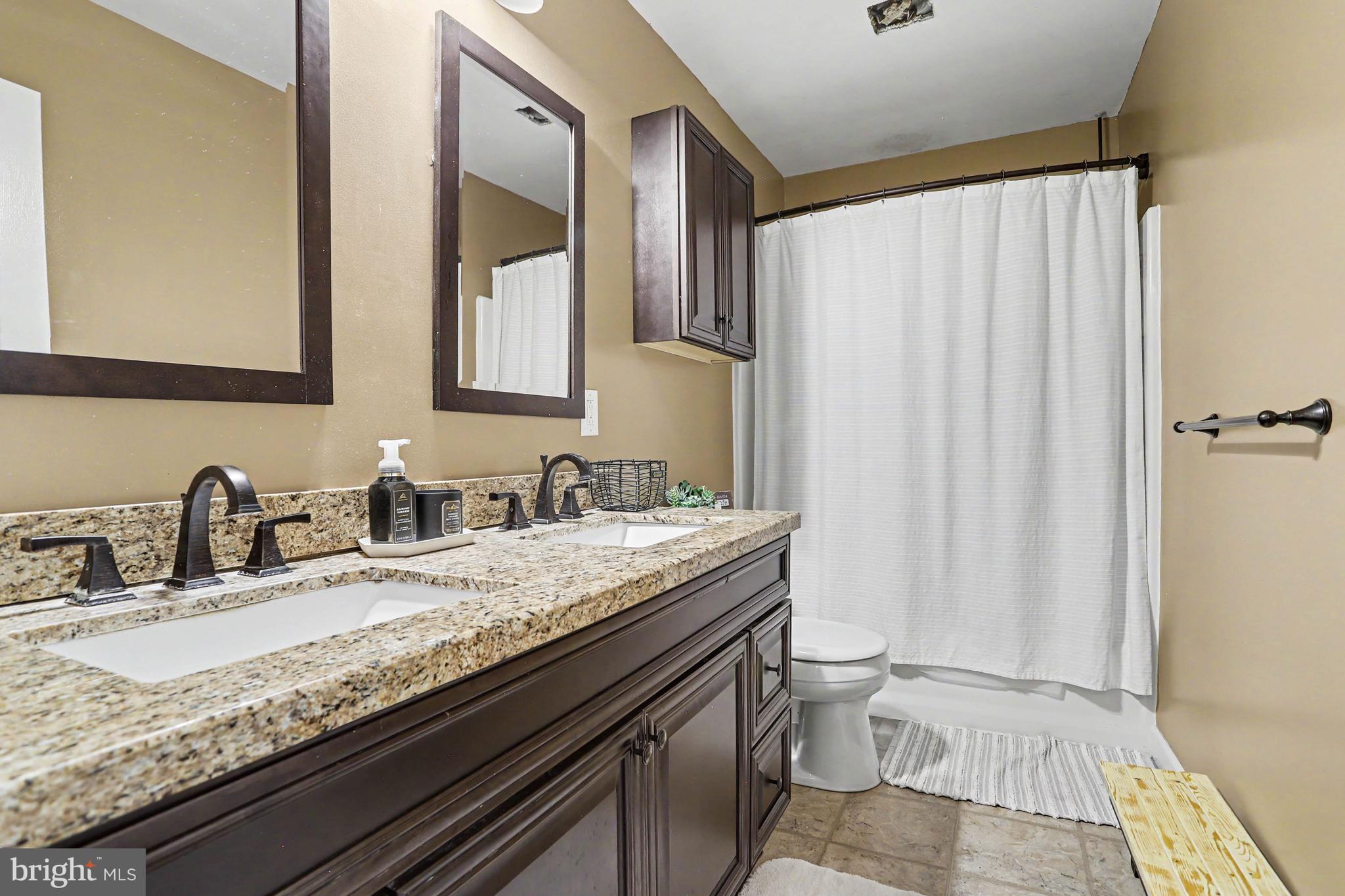FOXCHASE - Residential