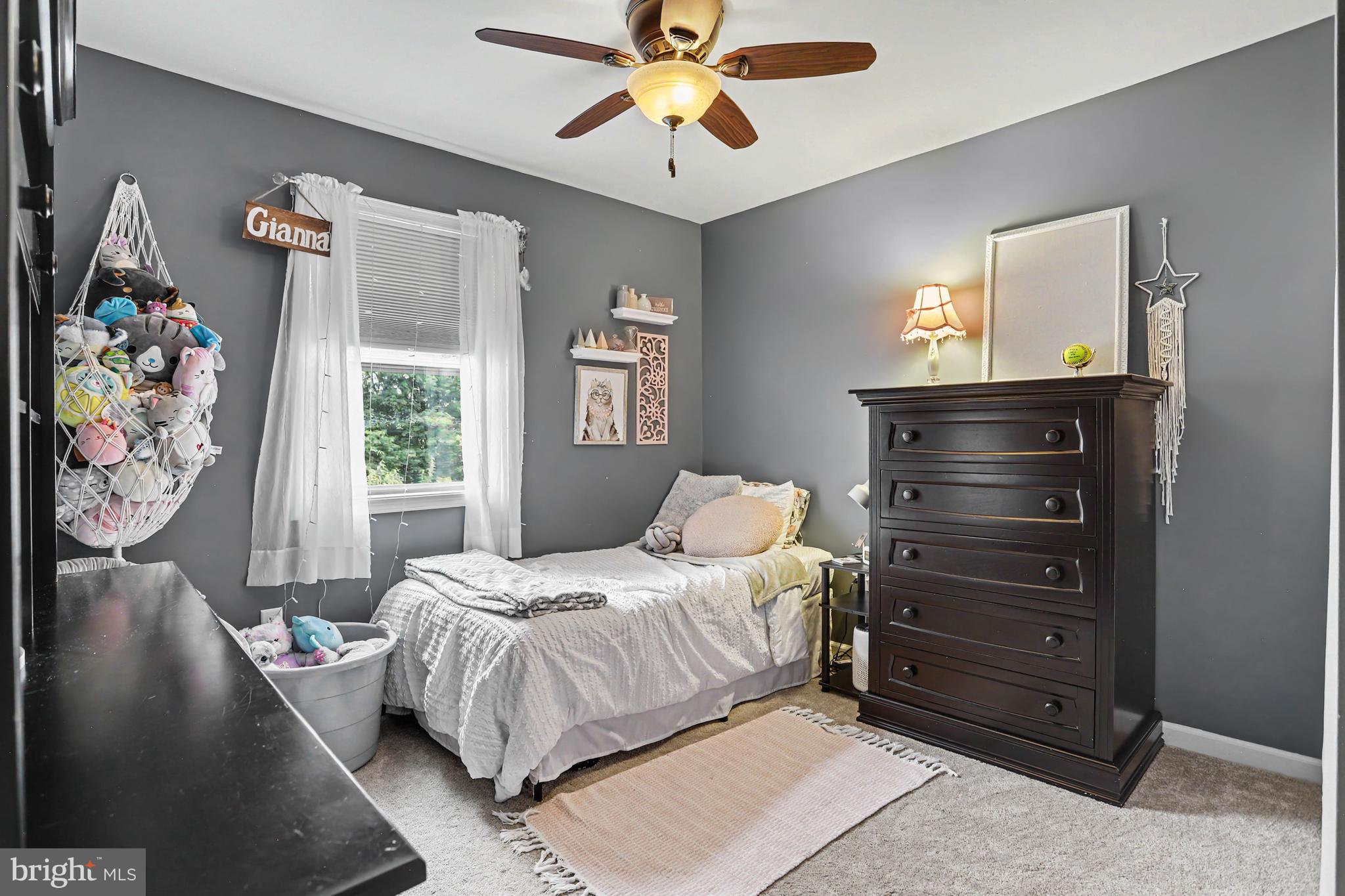 FOXCHASE - Residential