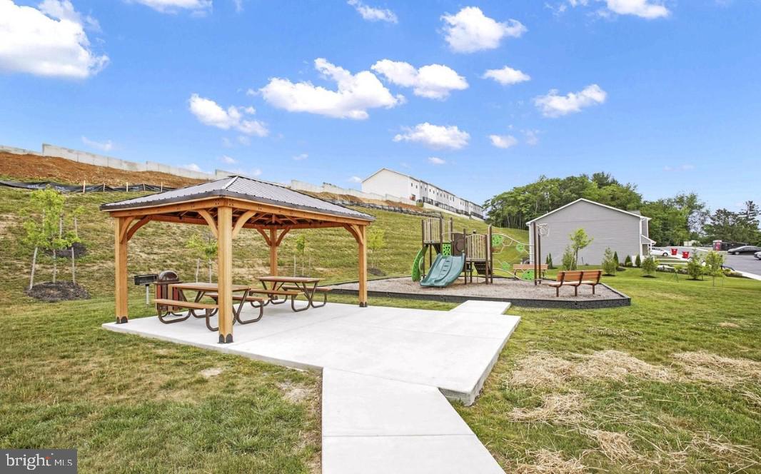 HOMEPLACE AT RIVERSIDE - Residential