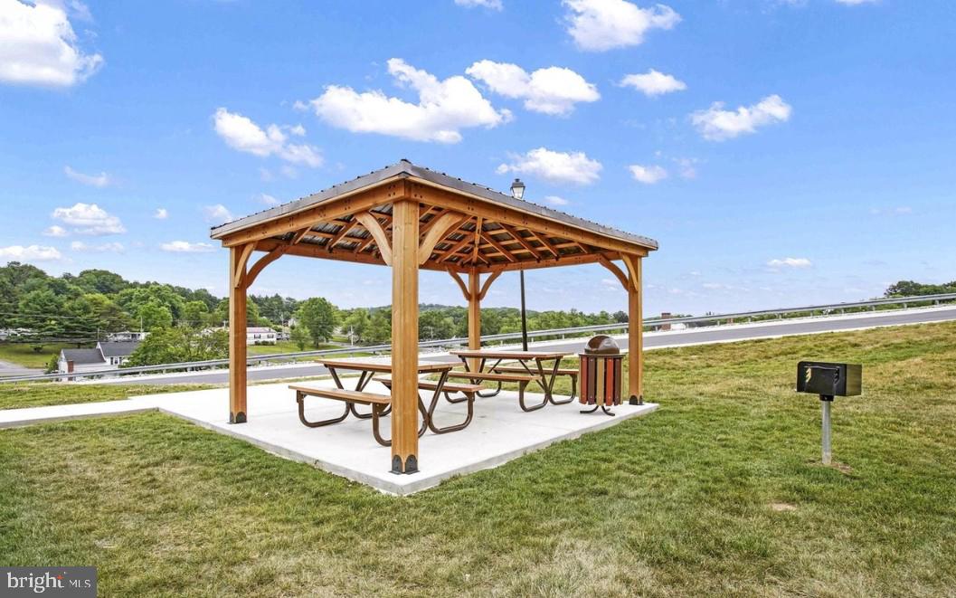 HOMEPLACE AT RIVERSIDE - Residential
