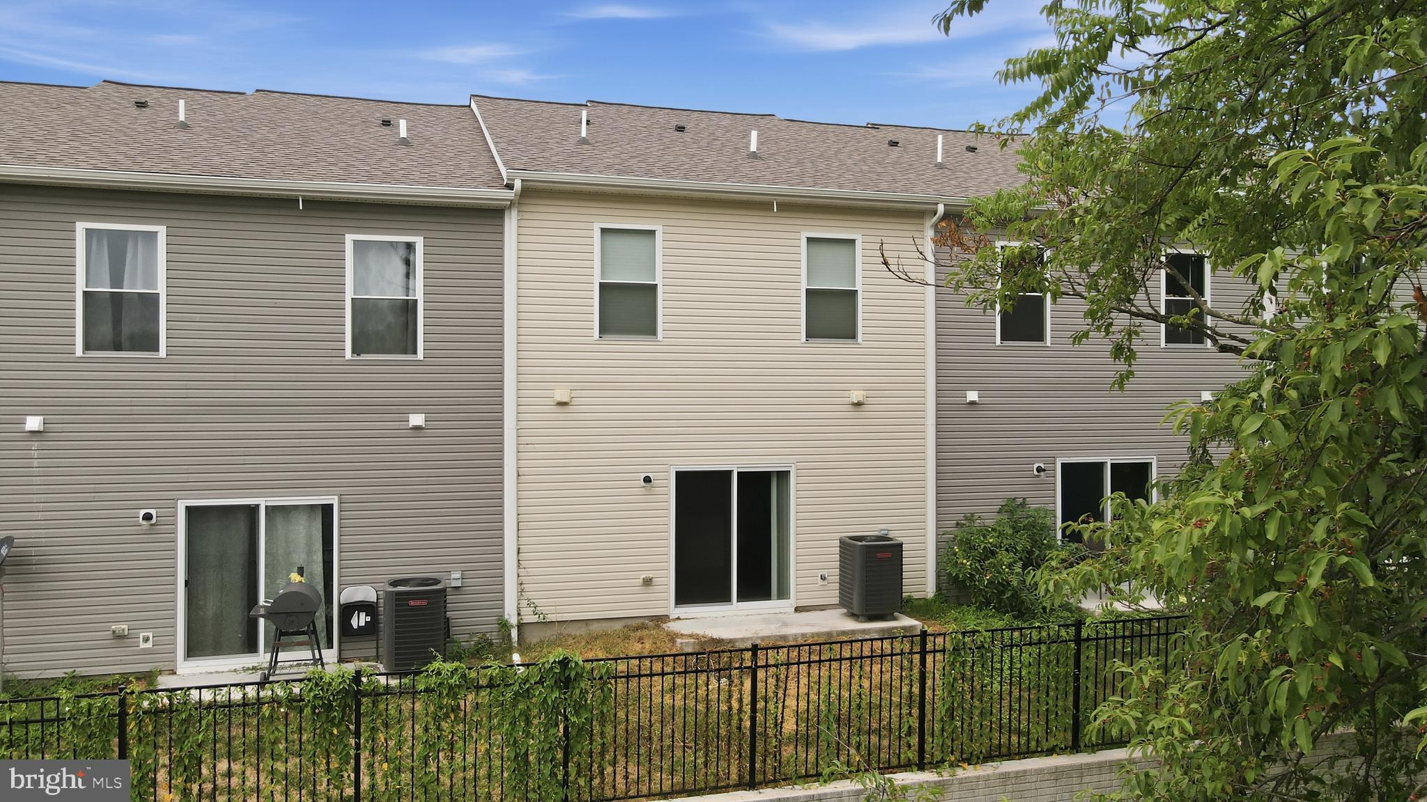HOMEPLACE AT RIVERSIDE - Residential