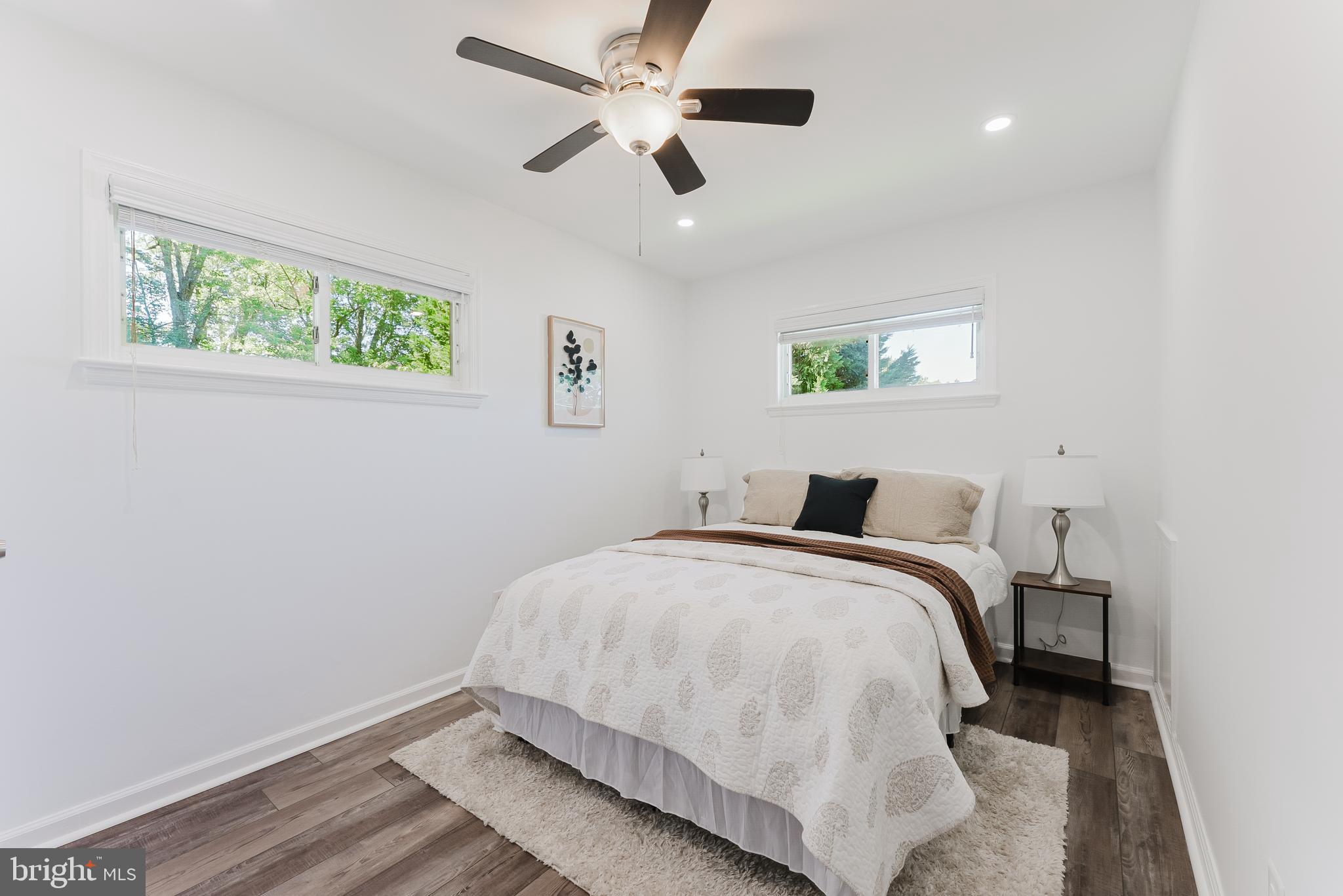 BROYHILL PARK - Residential