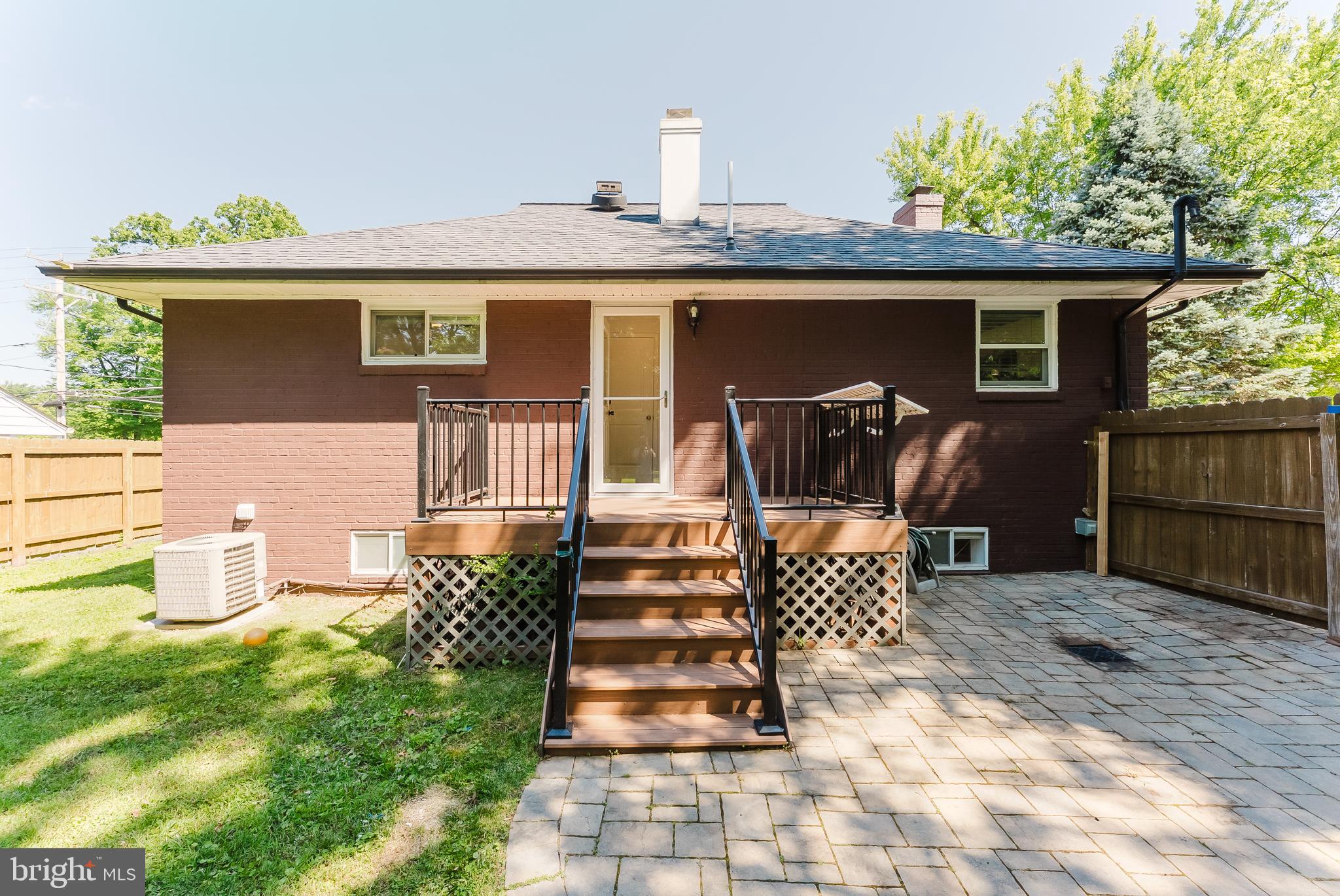 BROYHILL PARK - Residential