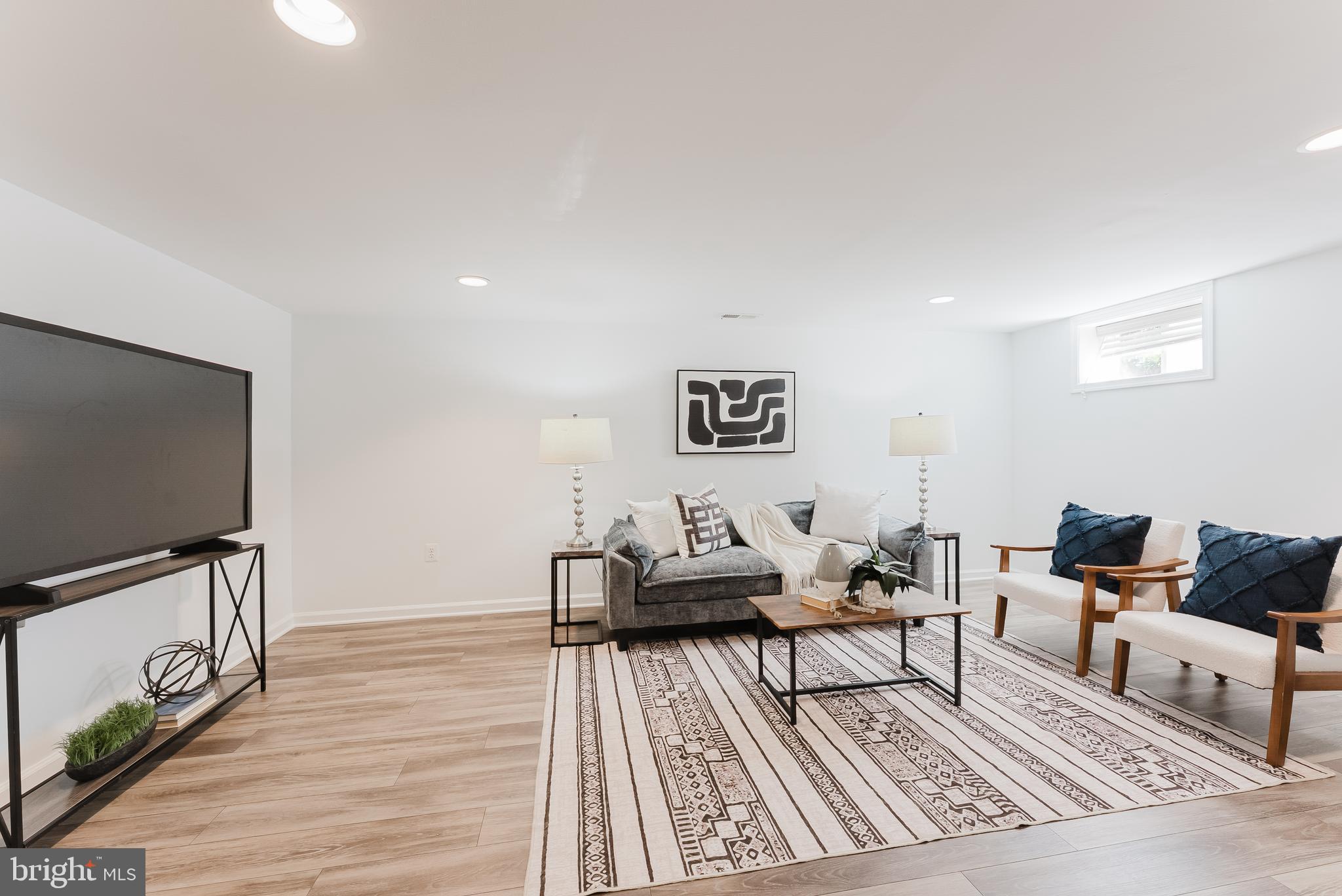 BROYHILL PARK - Residential