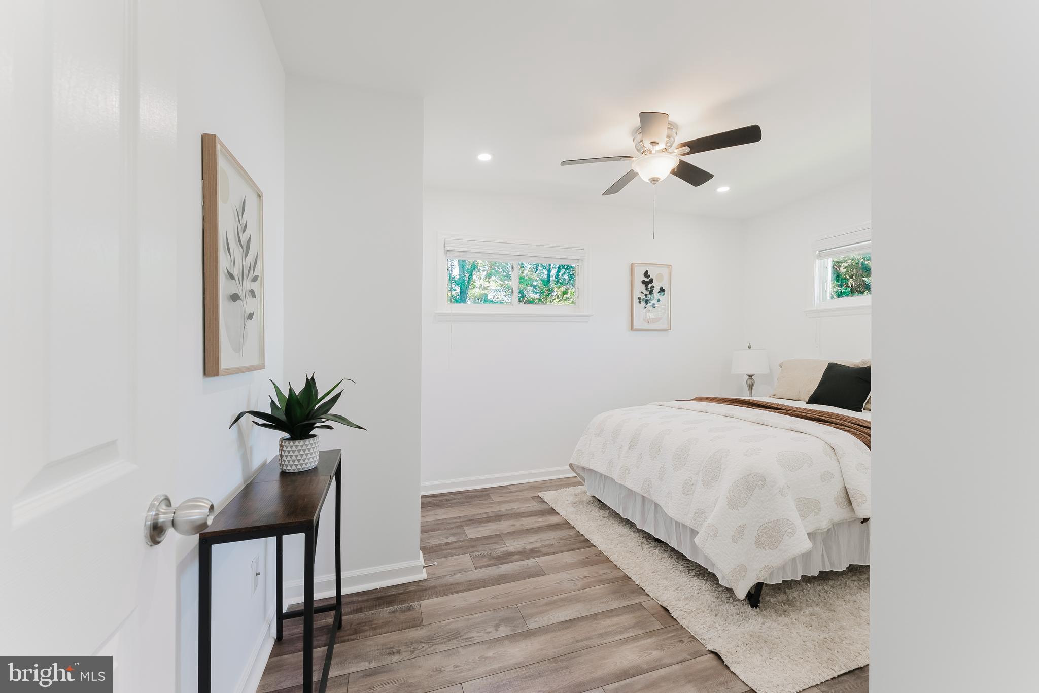 BROYHILL PARK - Residential