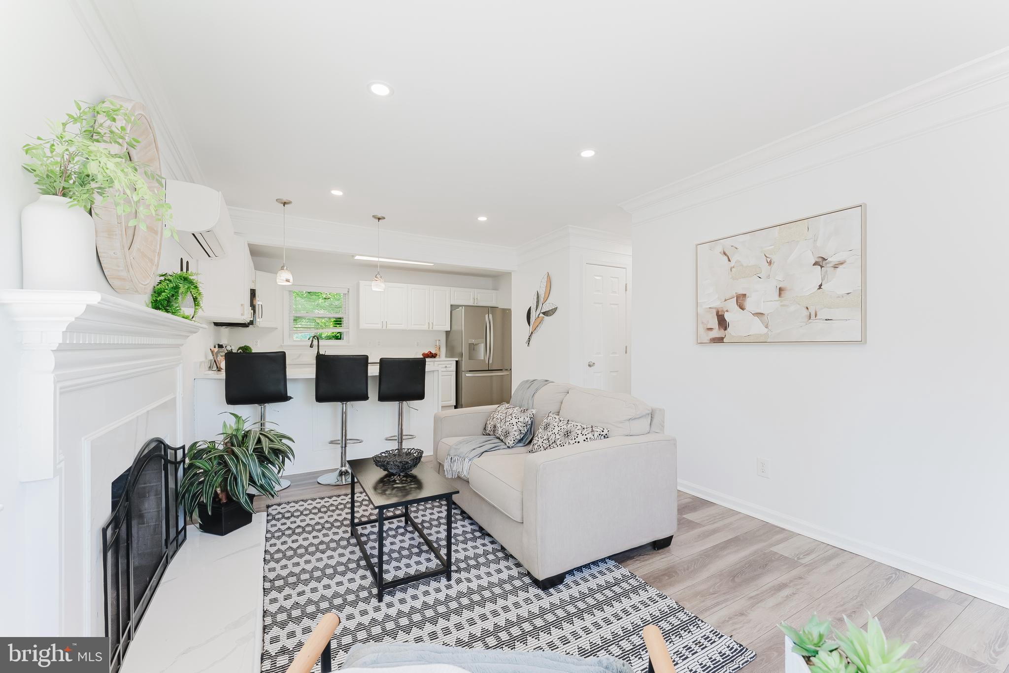 BROYHILL PARK - Residential