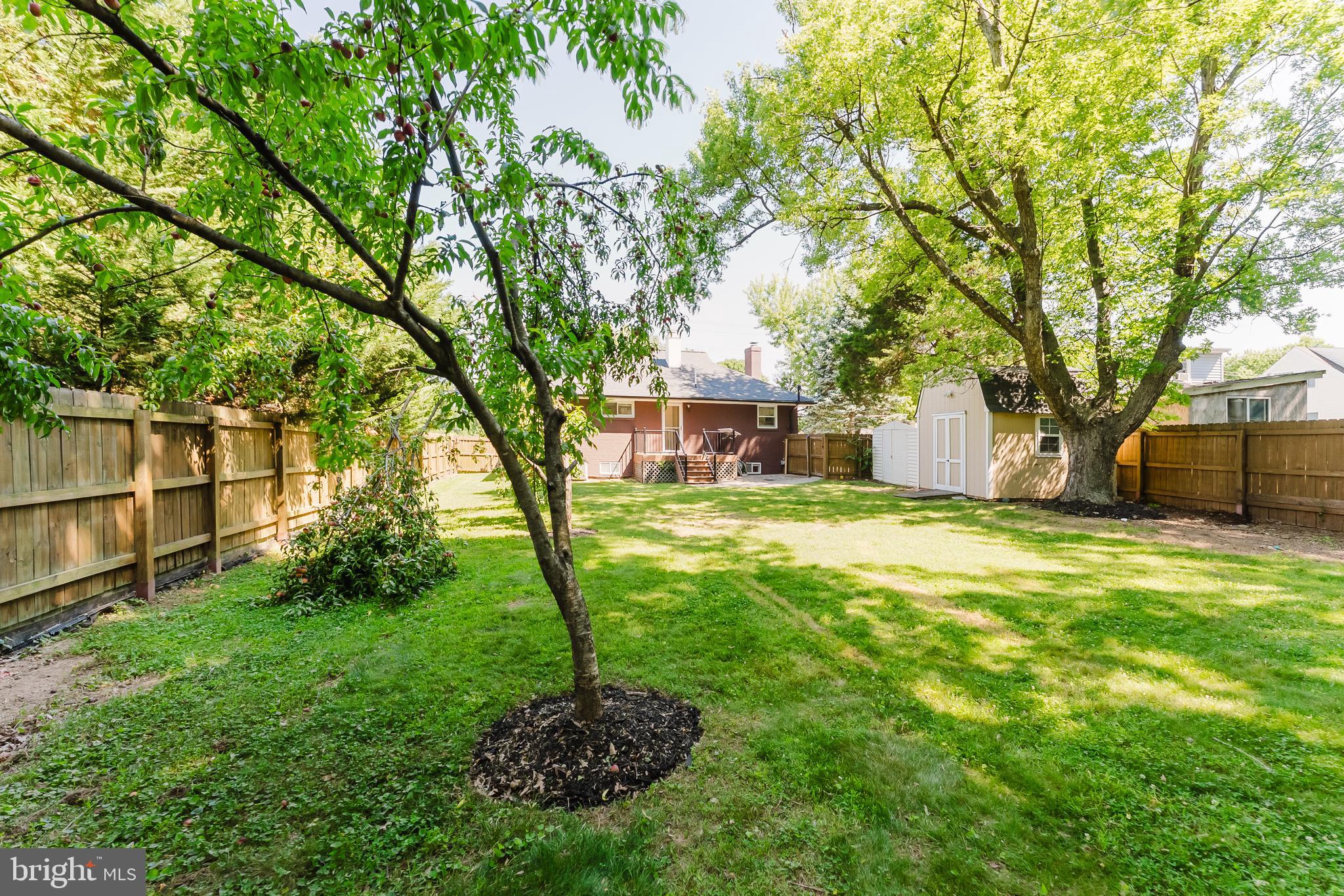 BROYHILL PARK - Residential
