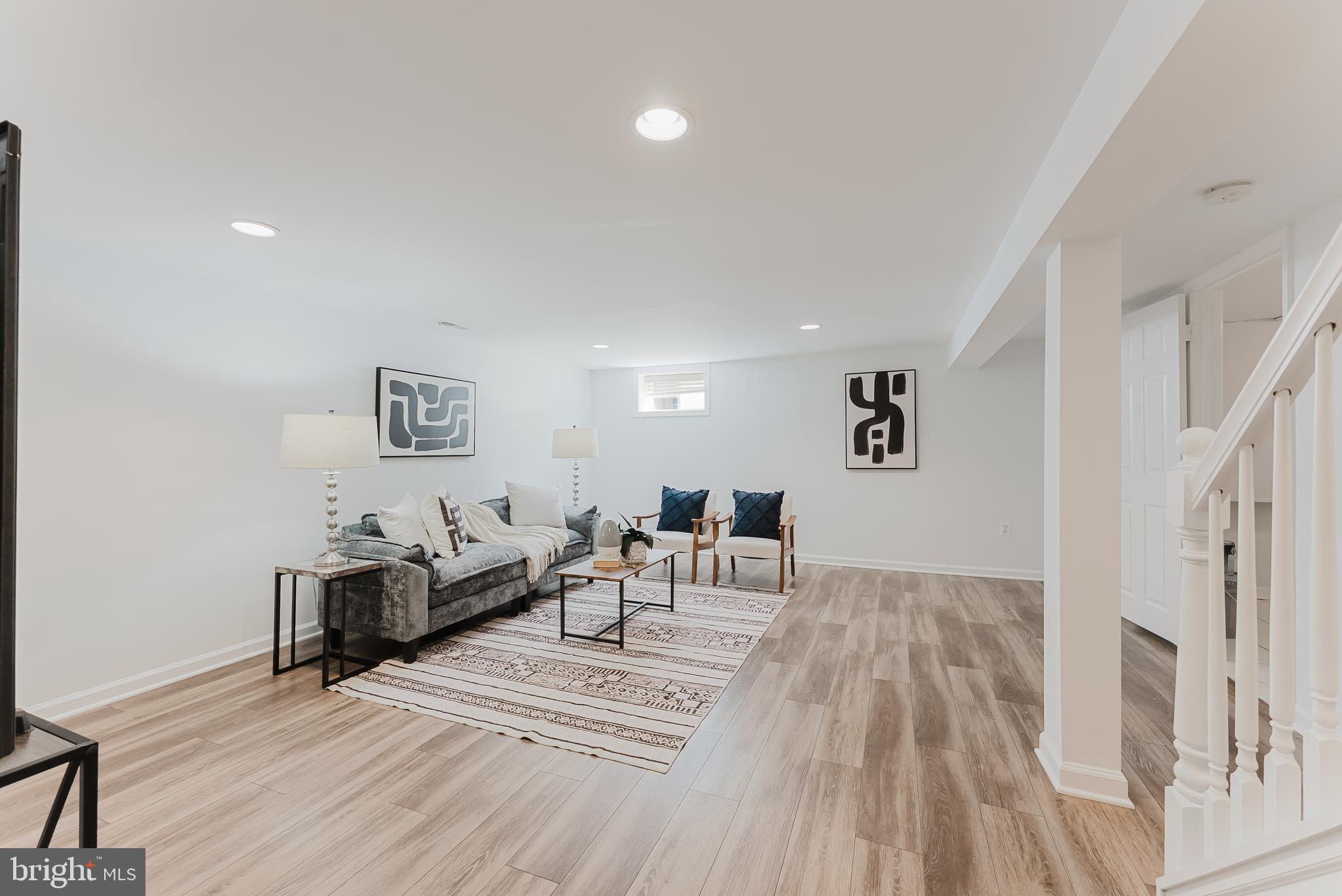 BROYHILL PARK - Residential