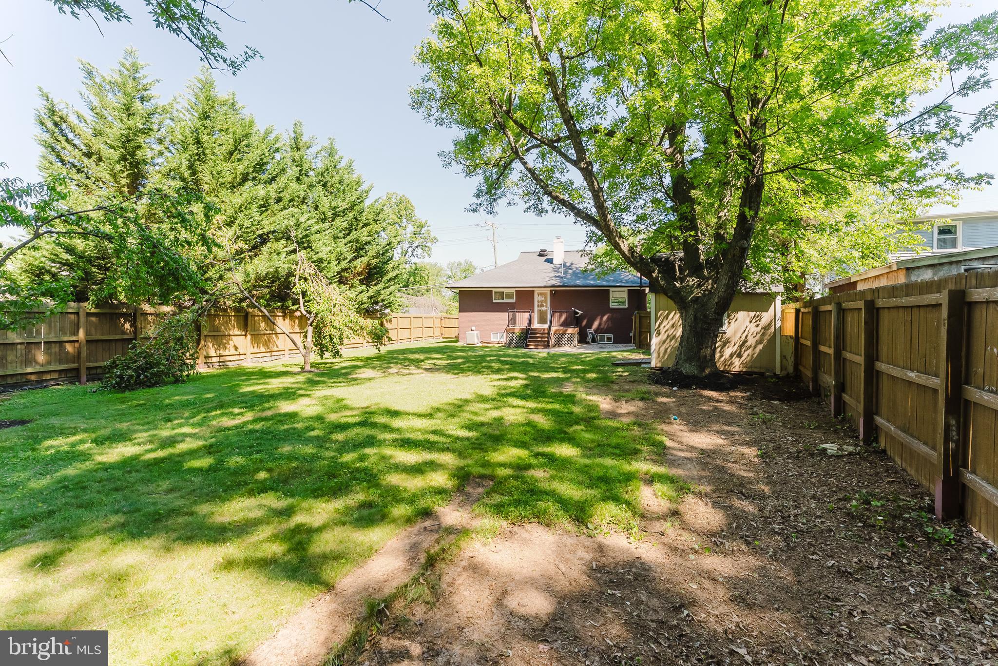 BROYHILL PARK - Residential