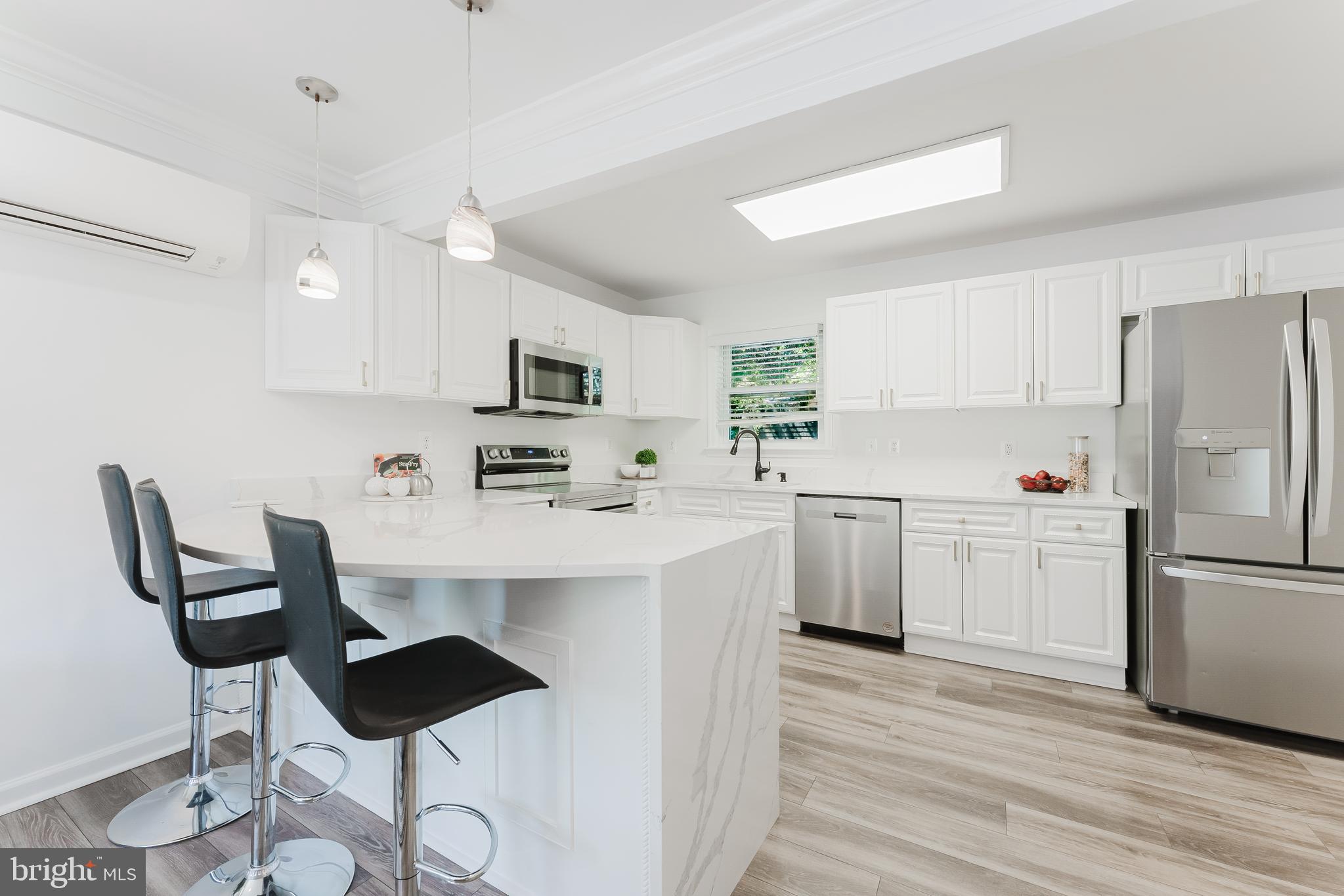 BROYHILL PARK - Residential
