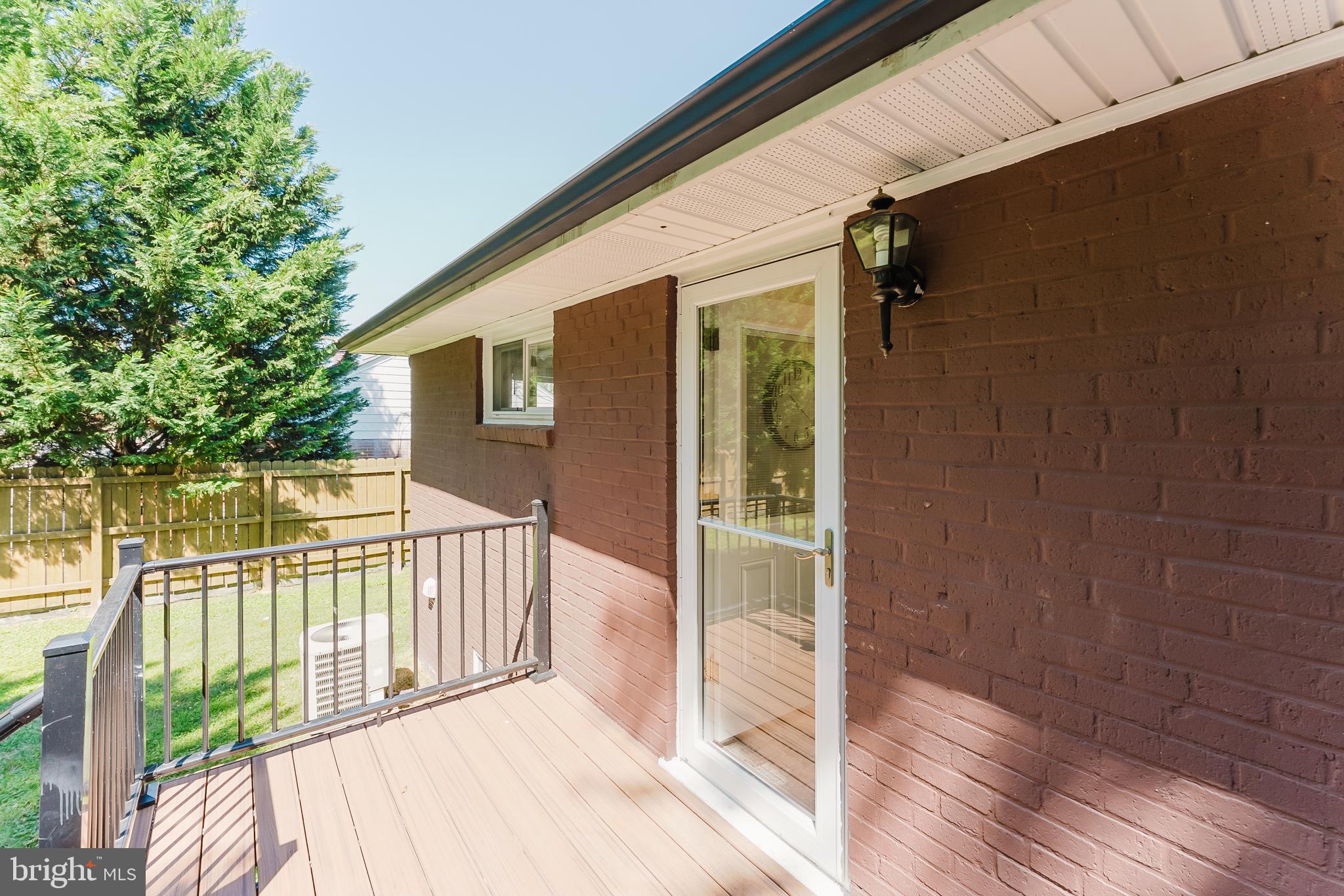 BROYHILL PARK - Residential