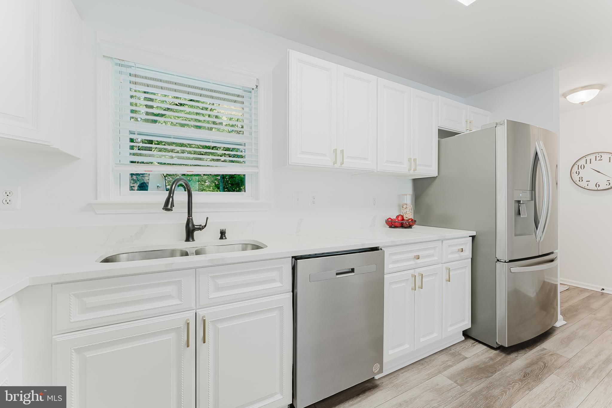 BROYHILL PARK - Residential