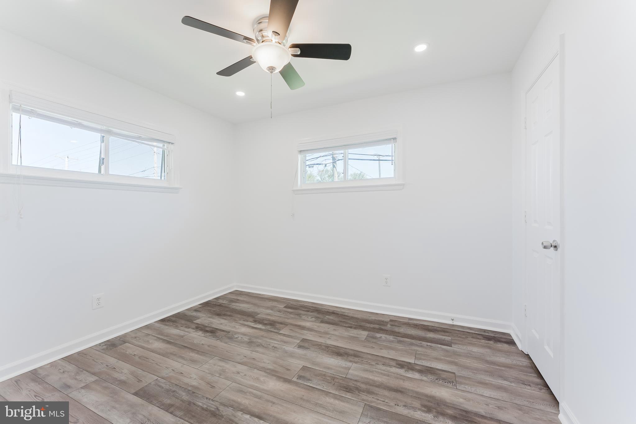 BROYHILL PARK - Residential