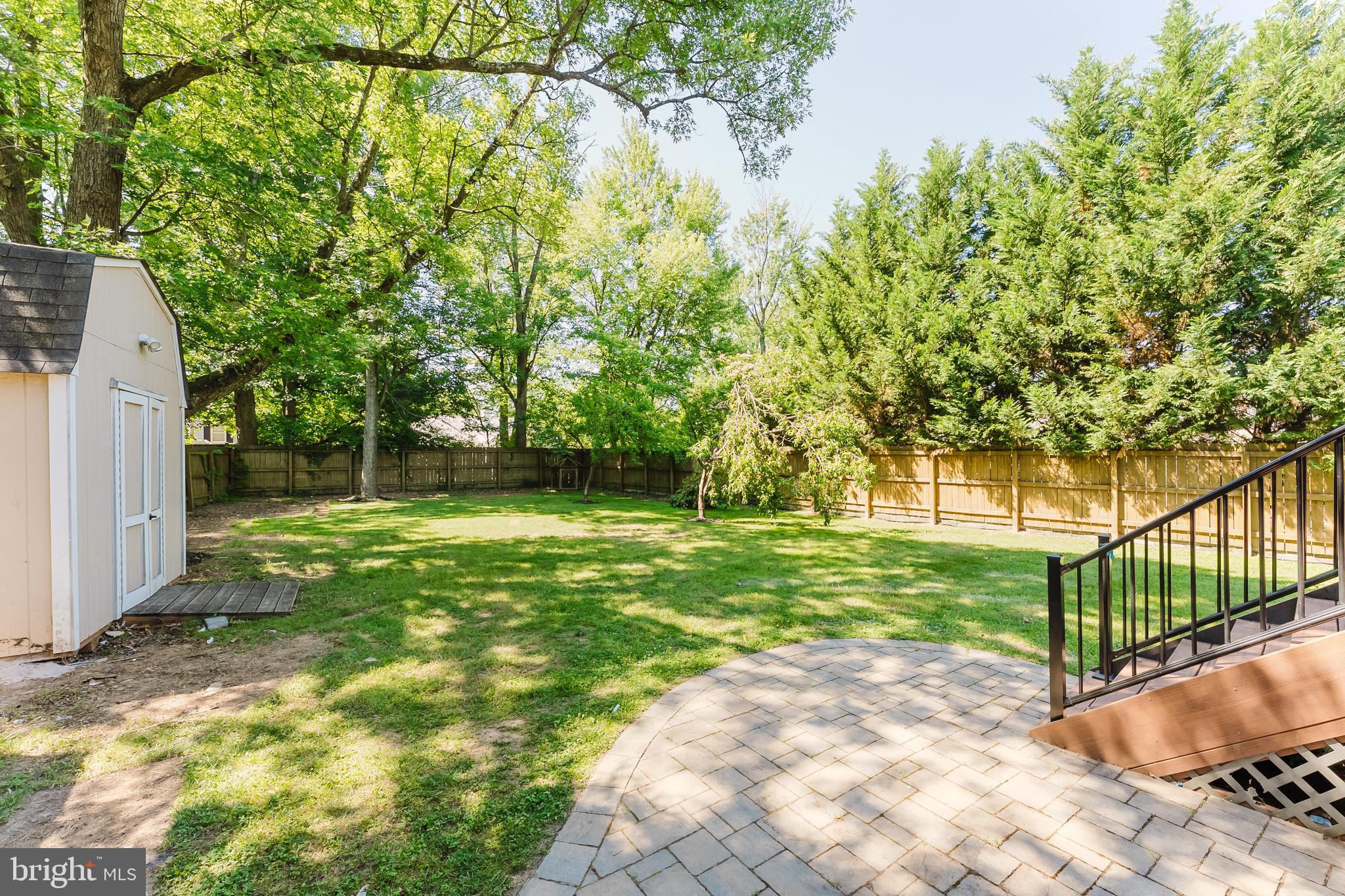 BROYHILL PARK - Residential