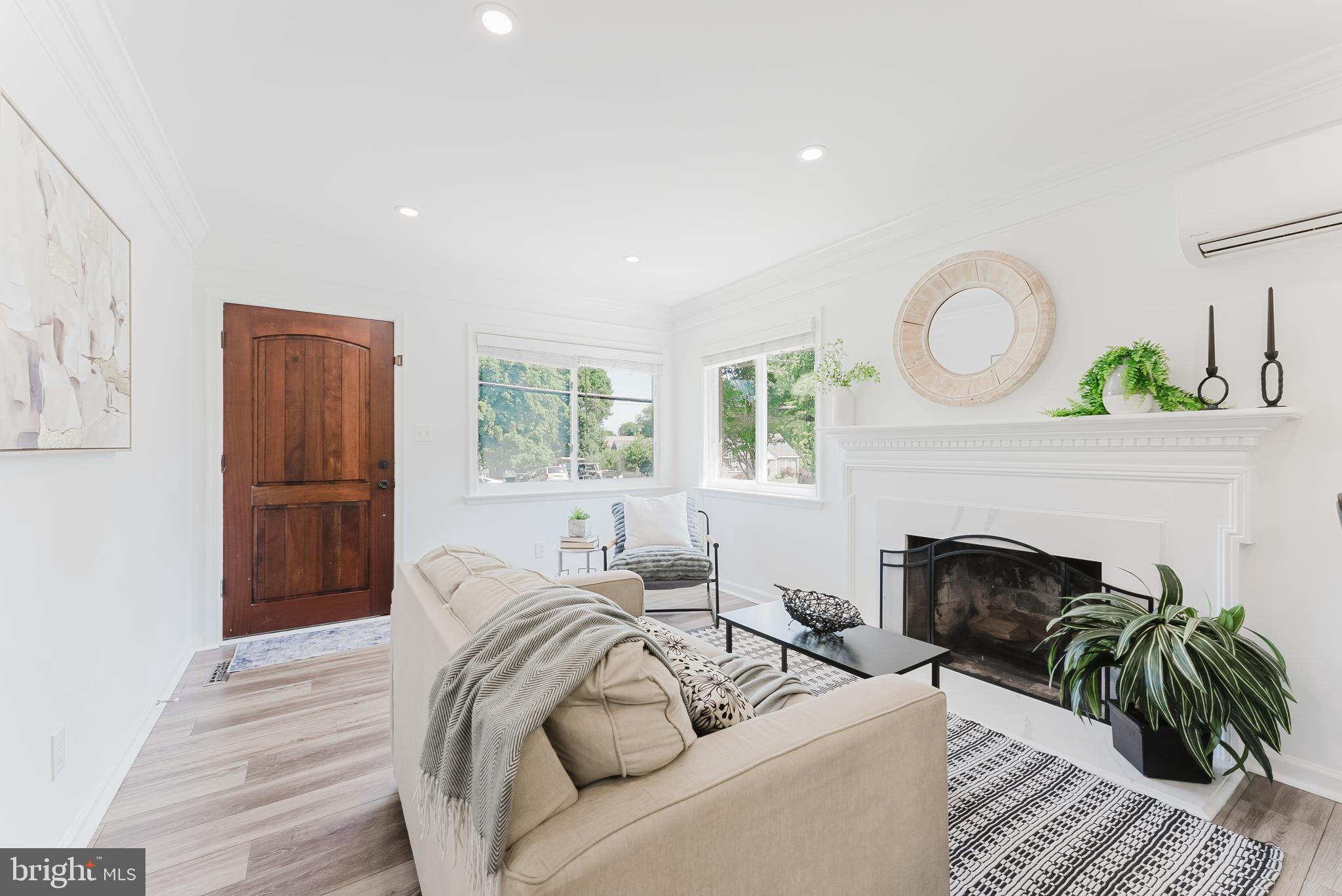 BROYHILL PARK - Residential