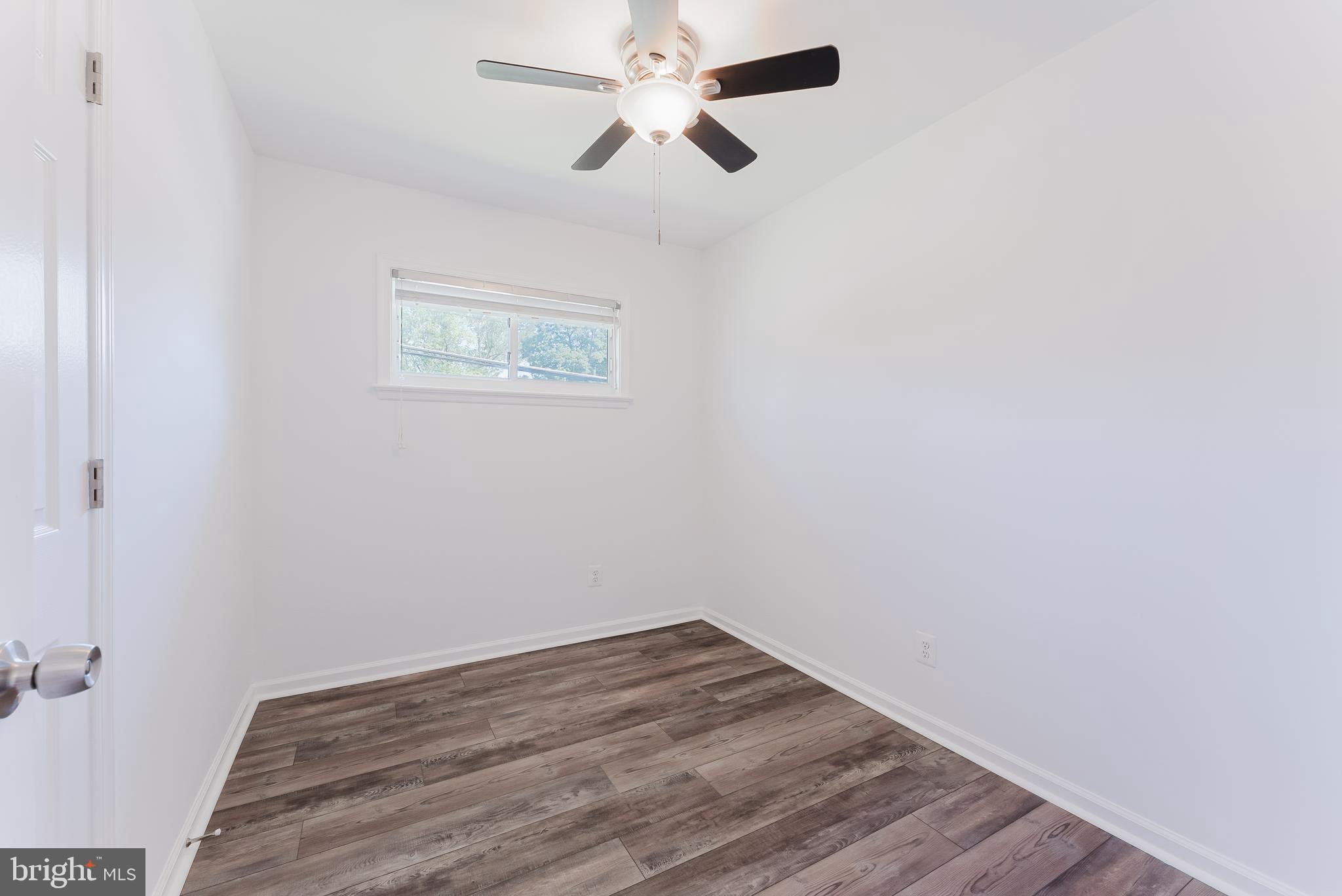 BROYHILL PARK - Residential