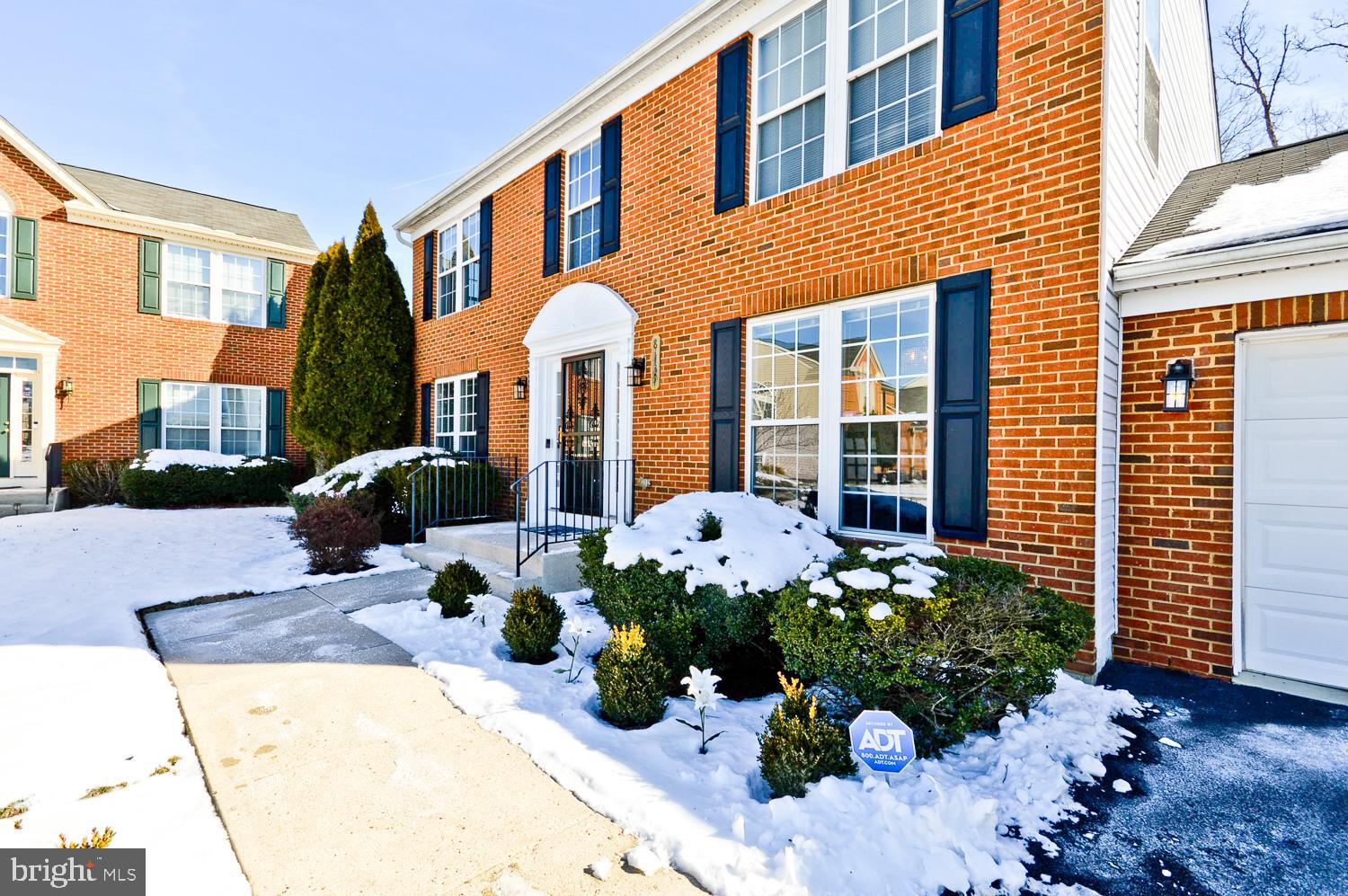 HAMPTONS - Residential