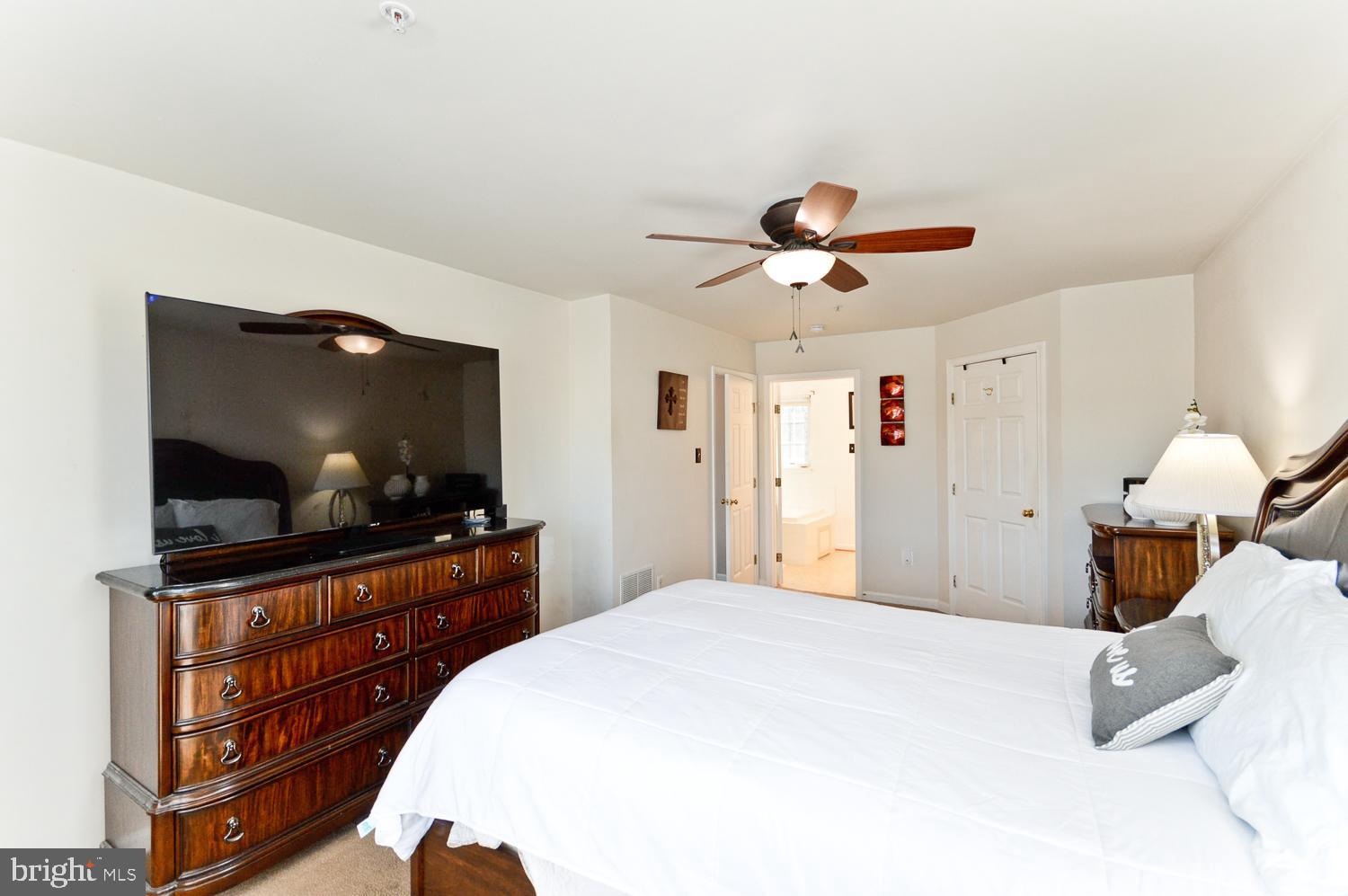 HAMPTONS - Residential