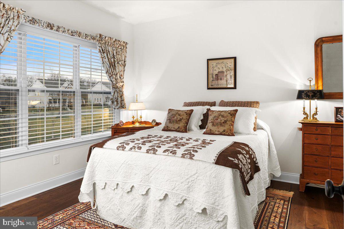 FENTONS CORNER - Residential