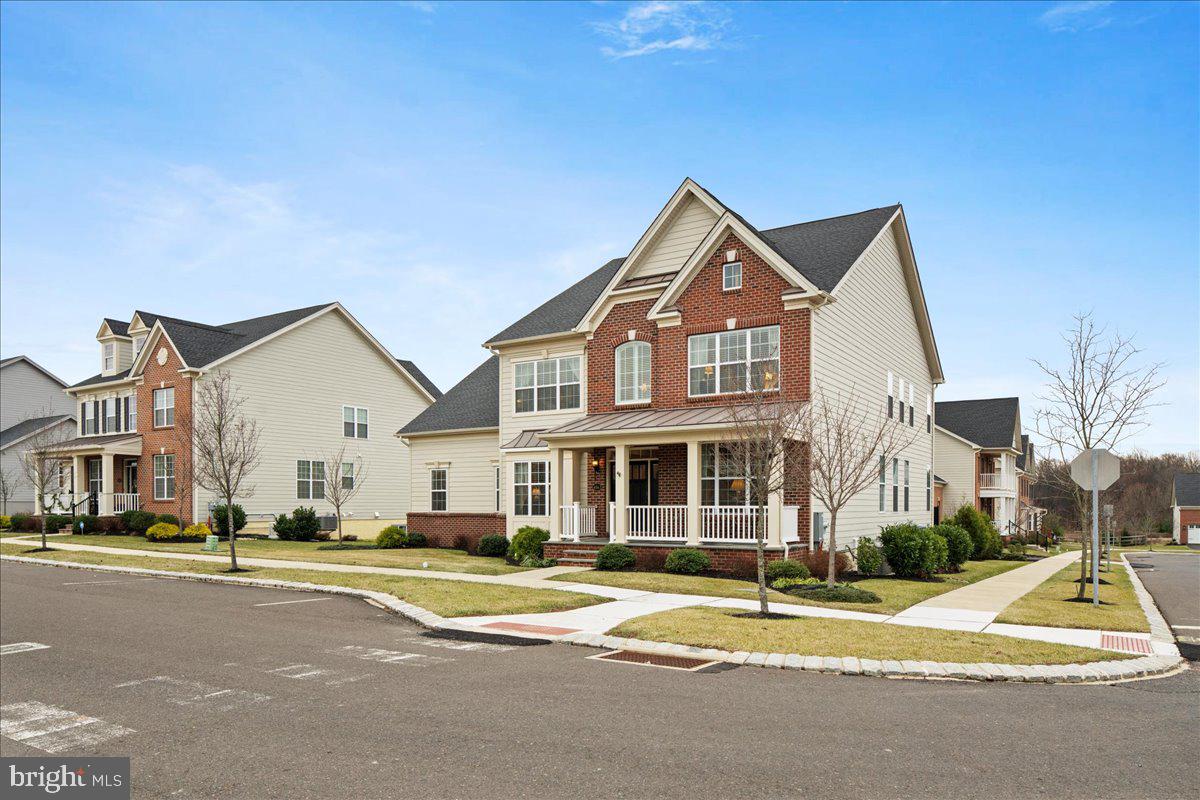 FENTONS CORNER - Residential