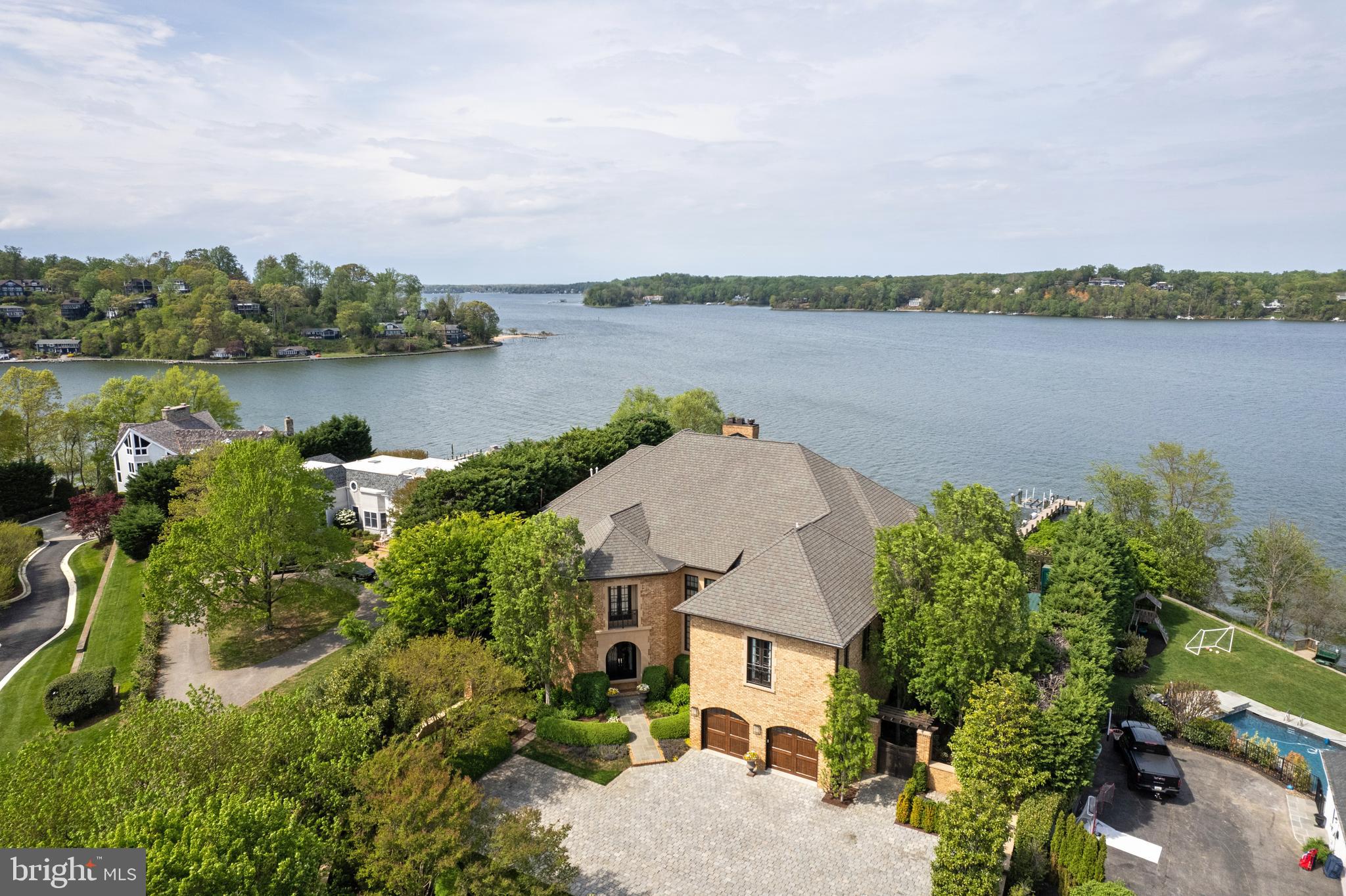 DOWNS ON THE SEVERN - Residential