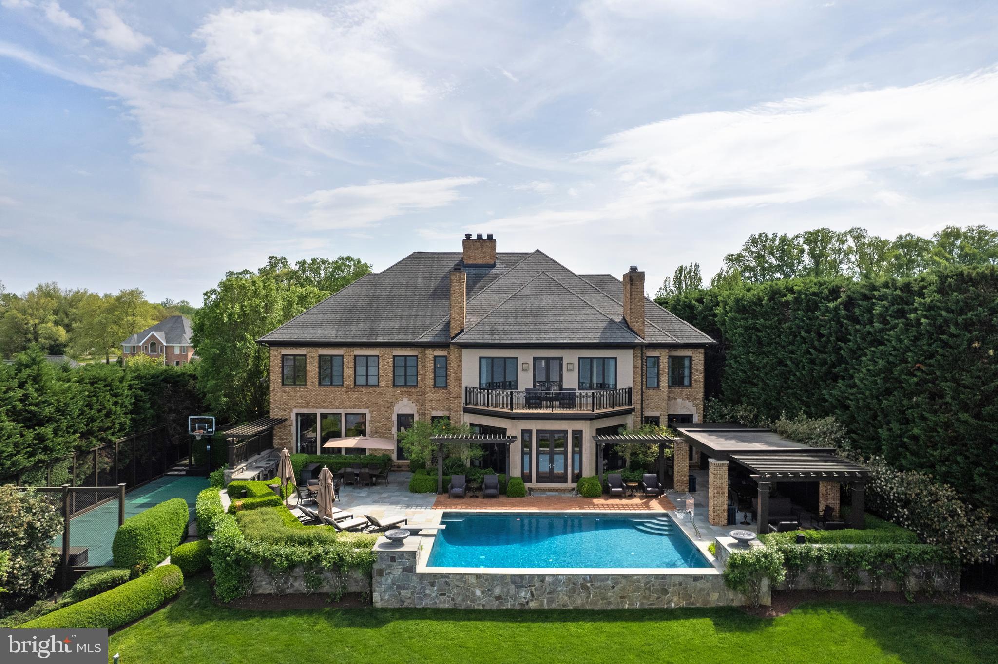 DOWNS ON THE SEVERN - Residential
