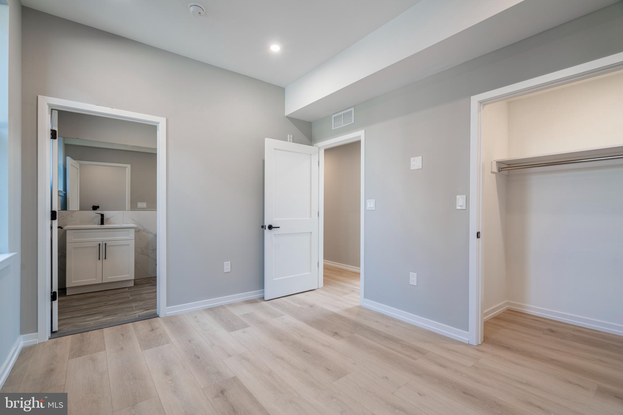 GRADUATE HOSPITAL - Residential Lease