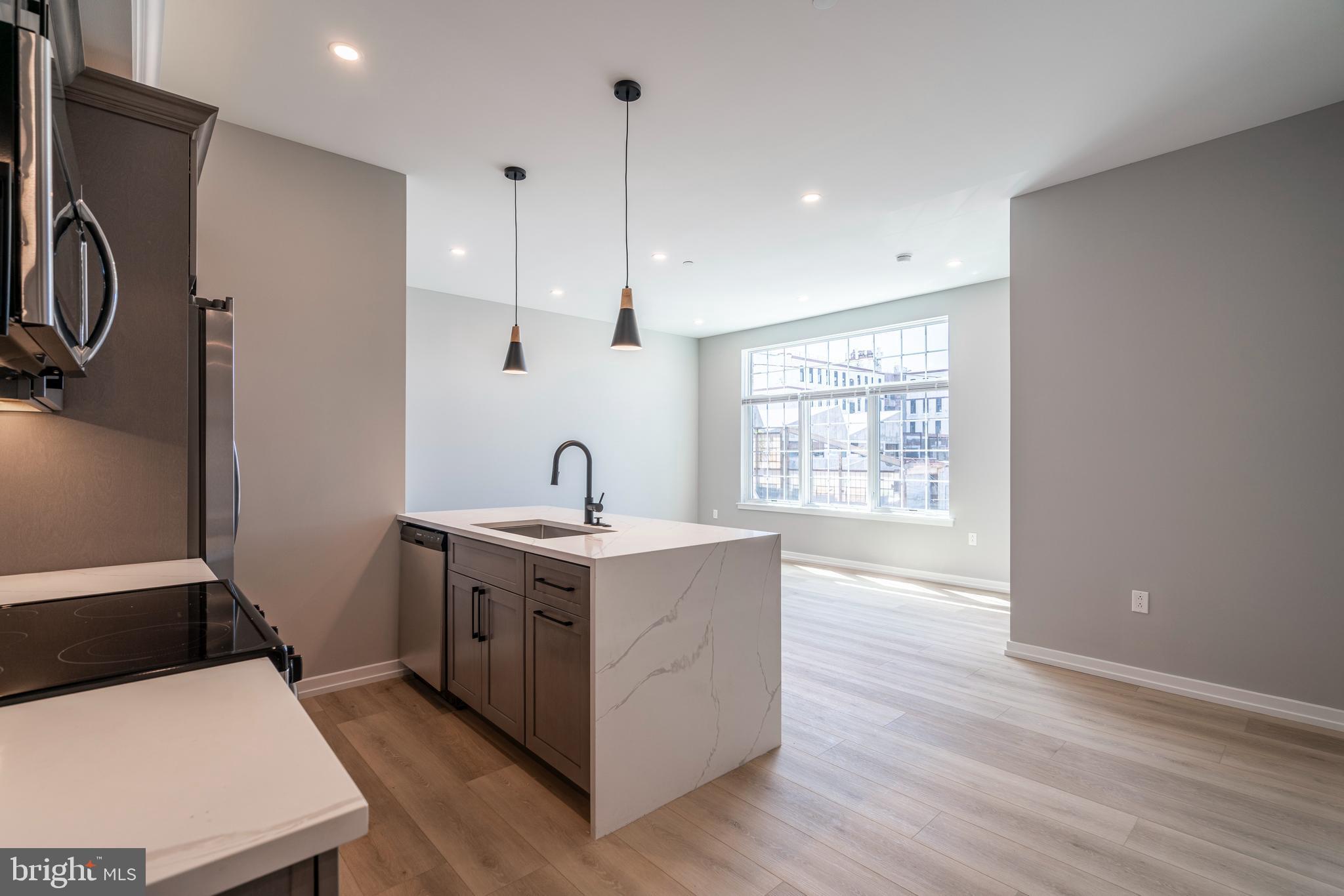 GRADUATE HOSPITAL - Residential Lease