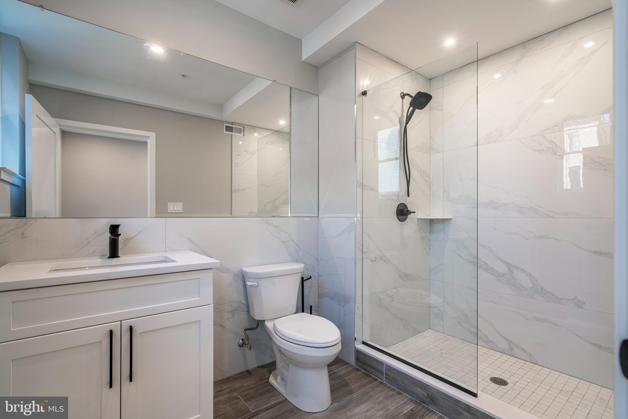 GRADUATE HOSPITAL - Residential Lease