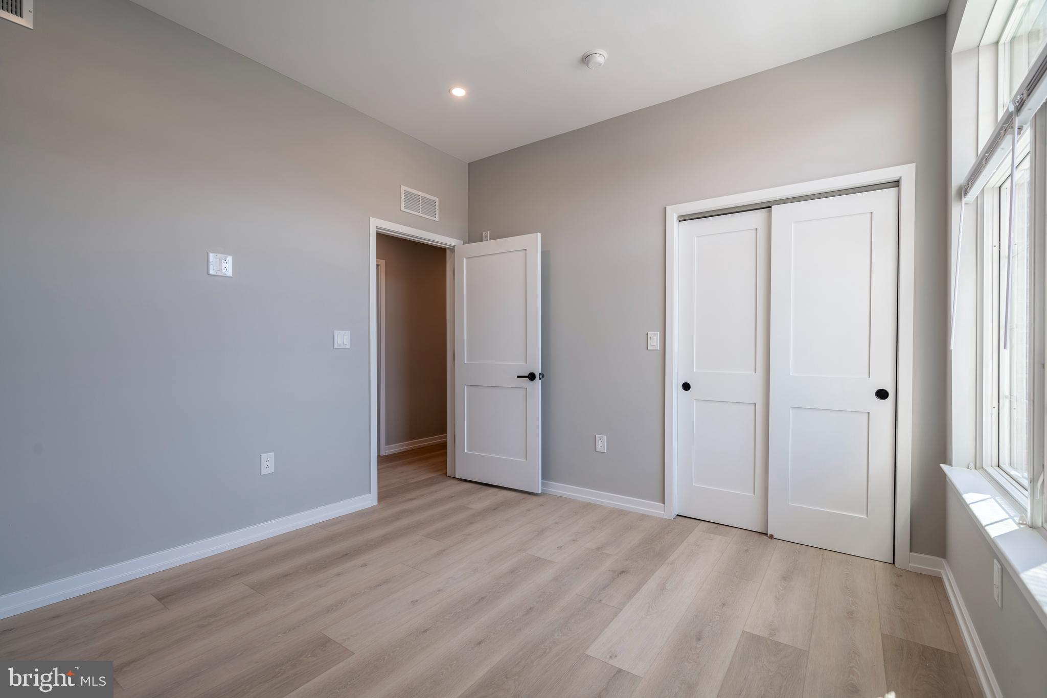 GRADUATE HOSPITAL - Residential Lease