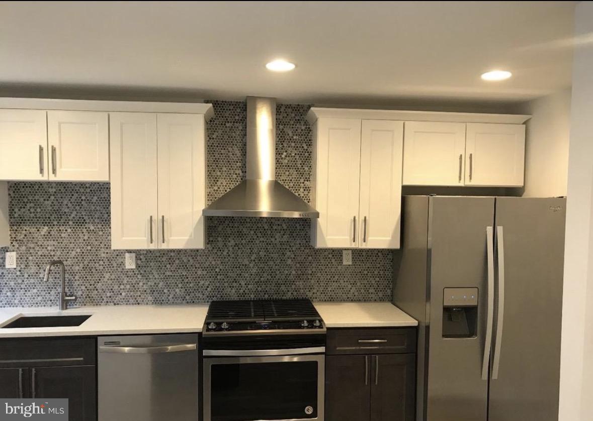 WEST OAK LANE - Residential