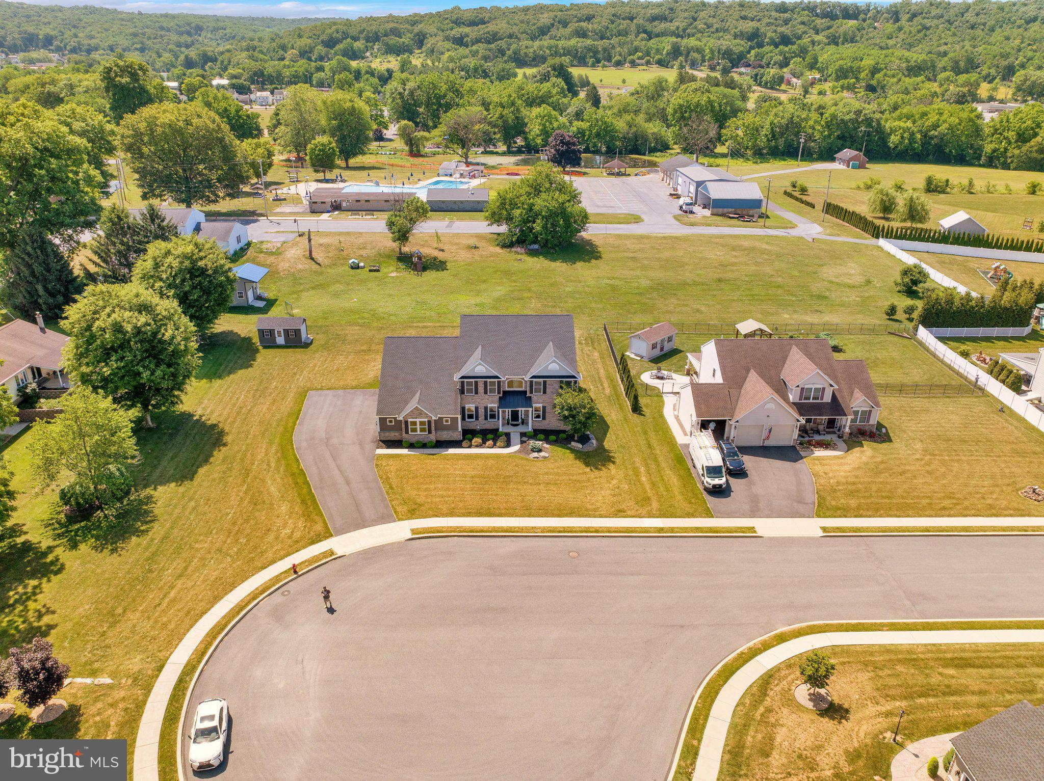 WILLOW CREST - Residential