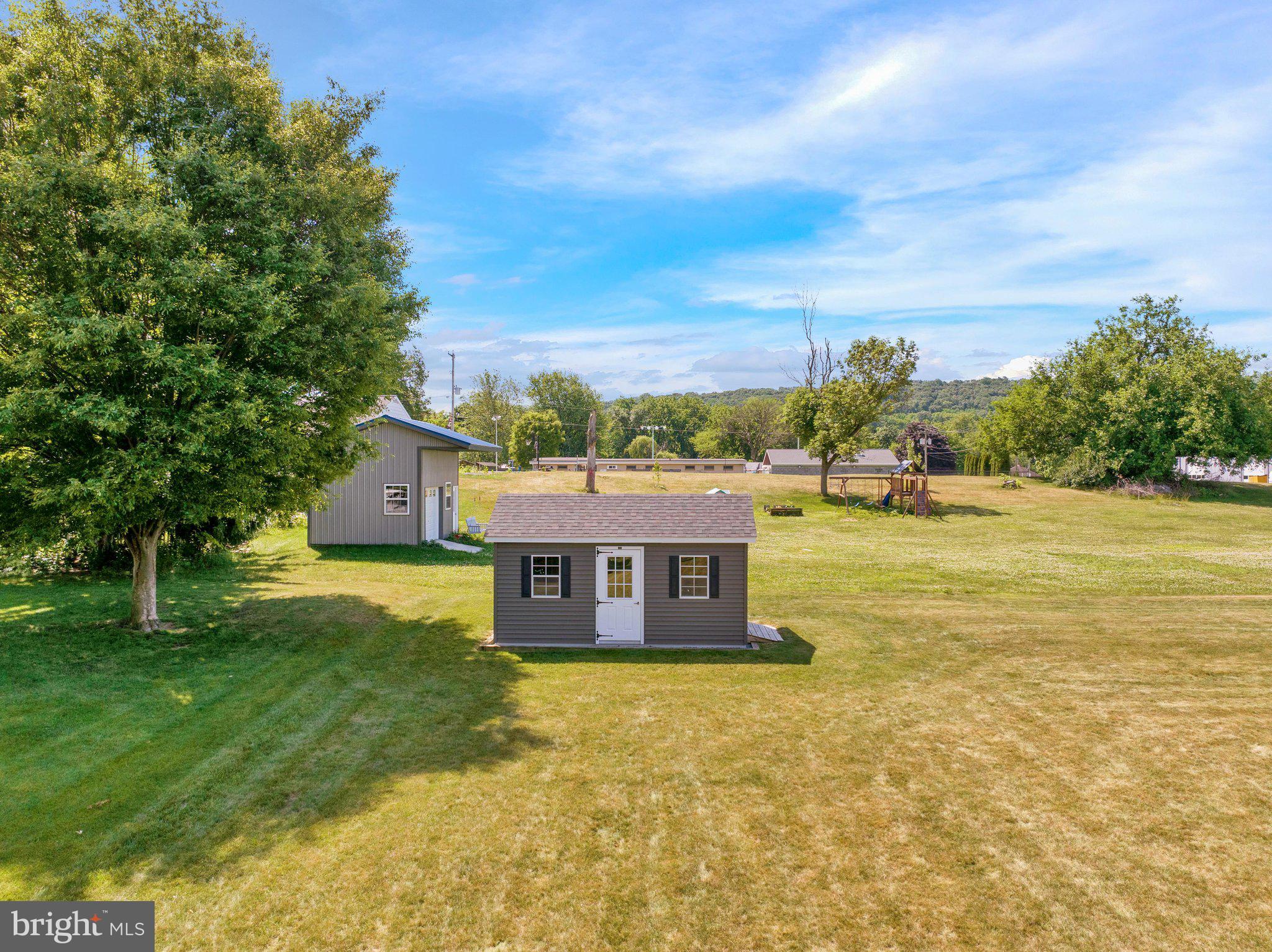 WILLOW CREST - Residential